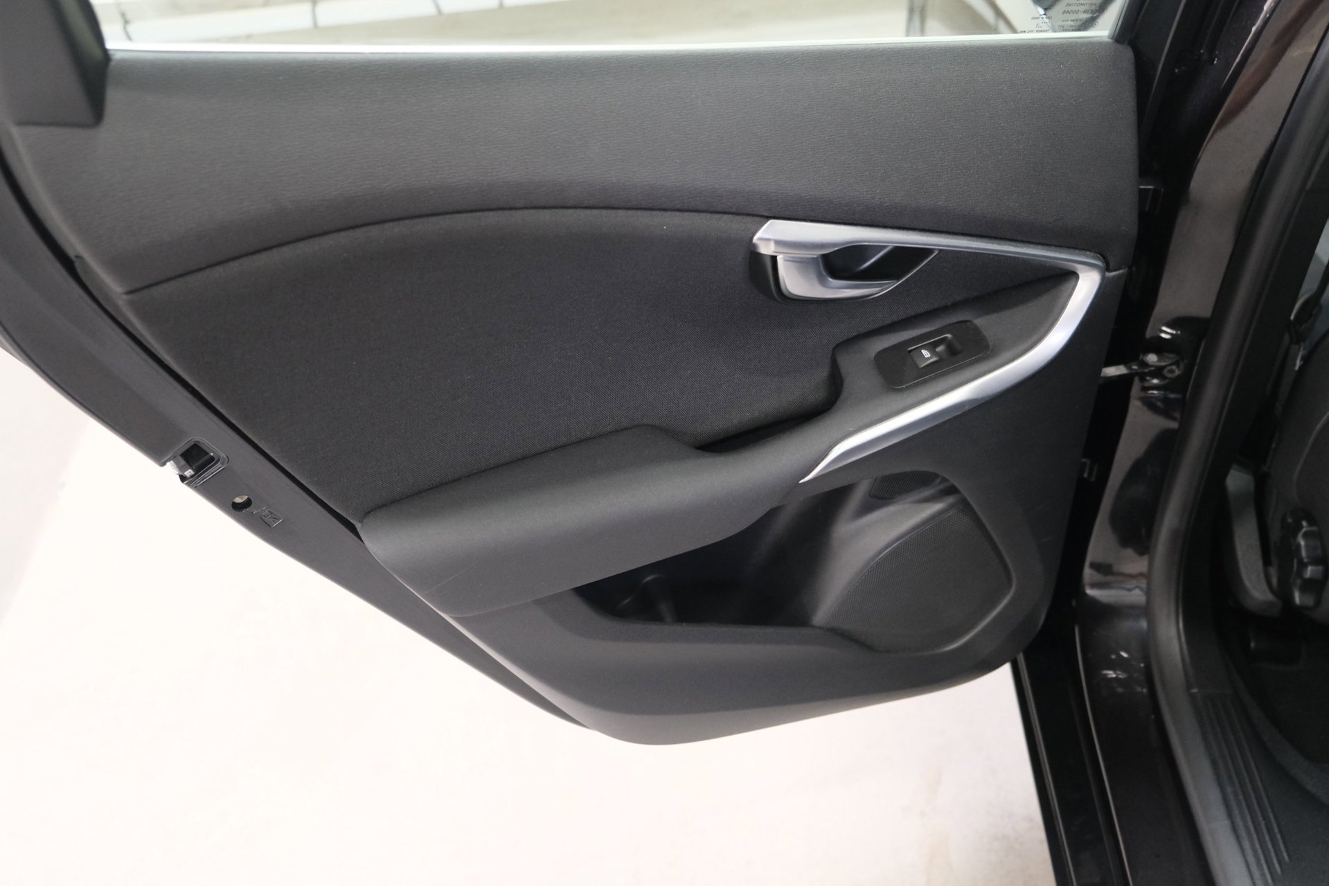 Volvo V40 2.0 T3 Nordic (2016), foto 15