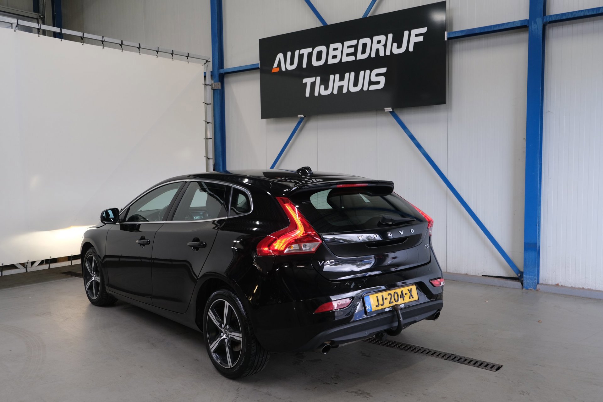 Volvo V40 2.0 T3 Nordic (2016), foto 10