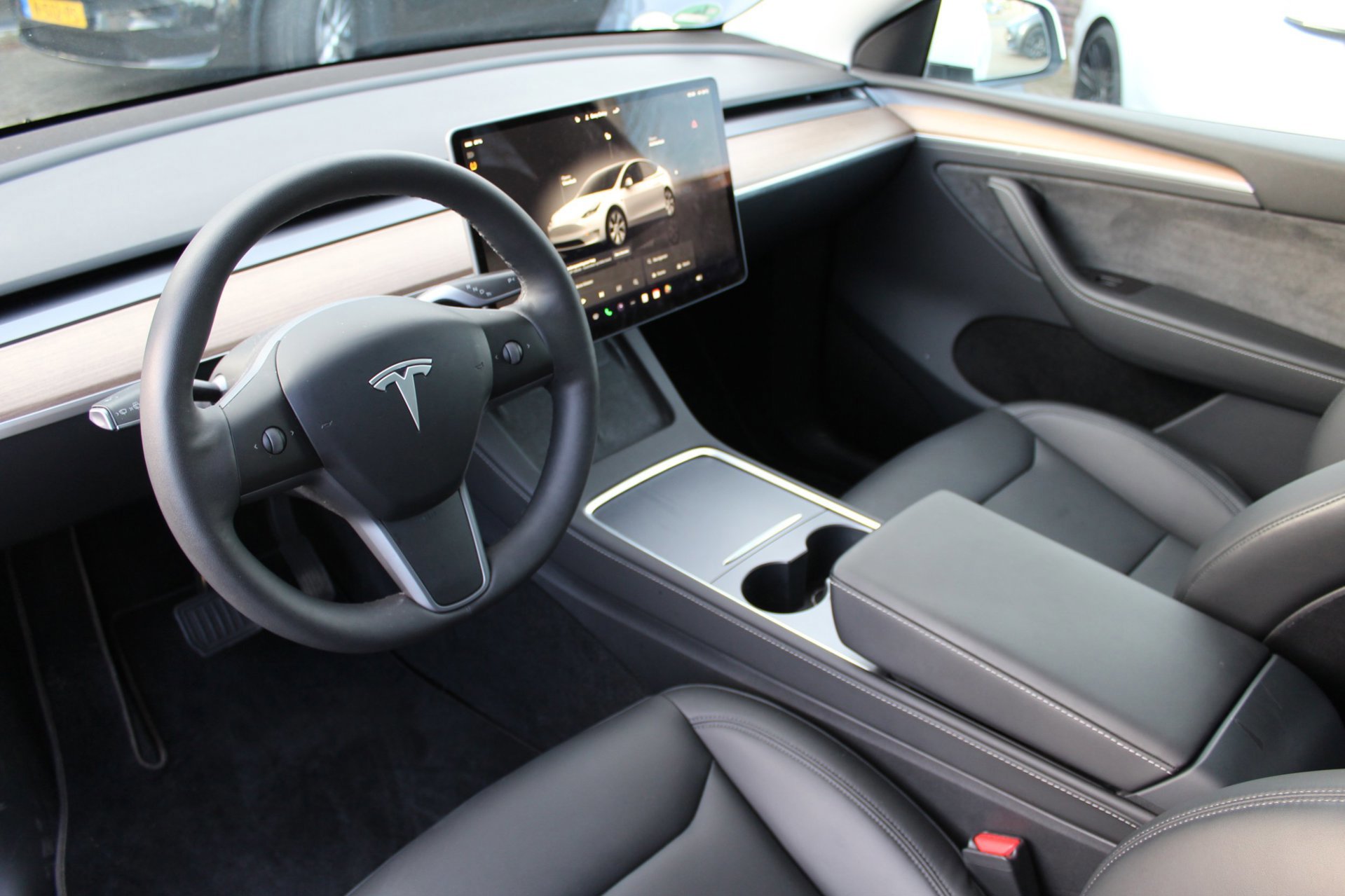 Tesla Model Y RWD 1e (2022), foto 7