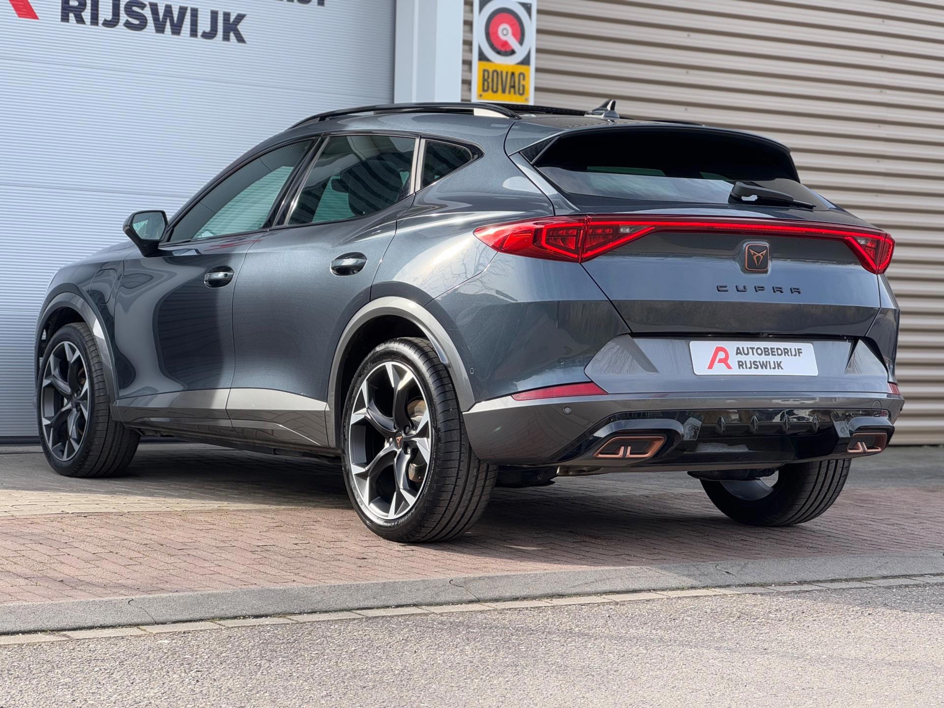 CUPRA Formentor 1.4 e-Hybrid VZ Copper Edition (2022), foto 8