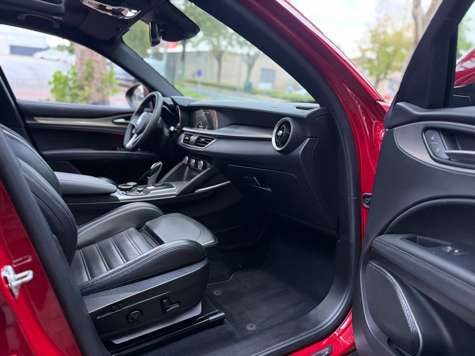 Alfa Romeo Stelvio 2.0 T AWD Special Edition (2018), foto 23