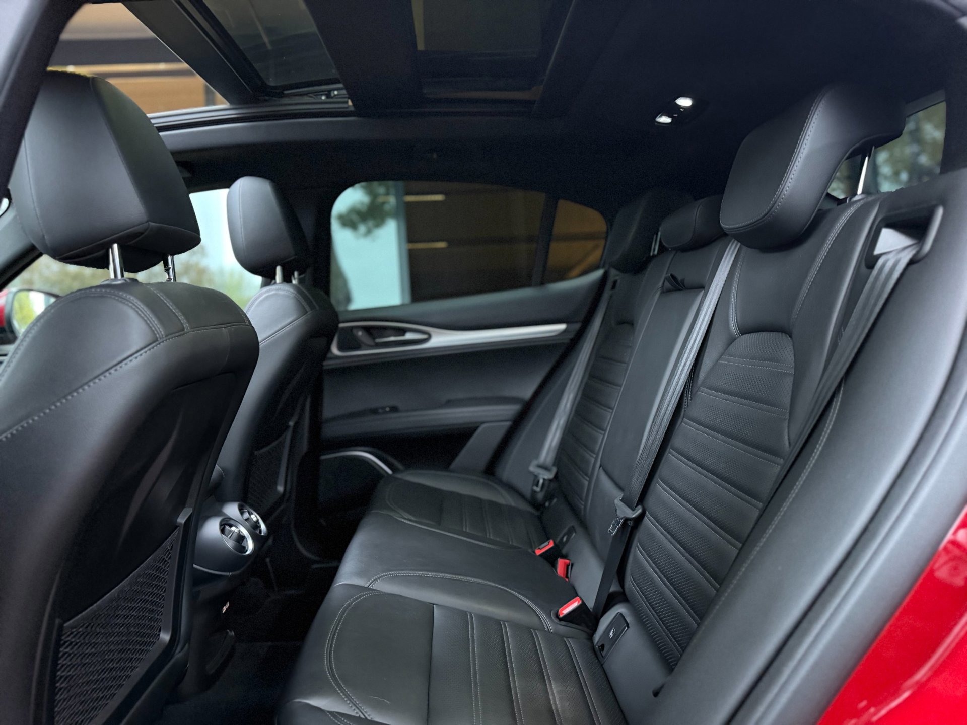 Alfa Romeo Stelvio 2.0 T AWD Special Edition (2018), foto 24