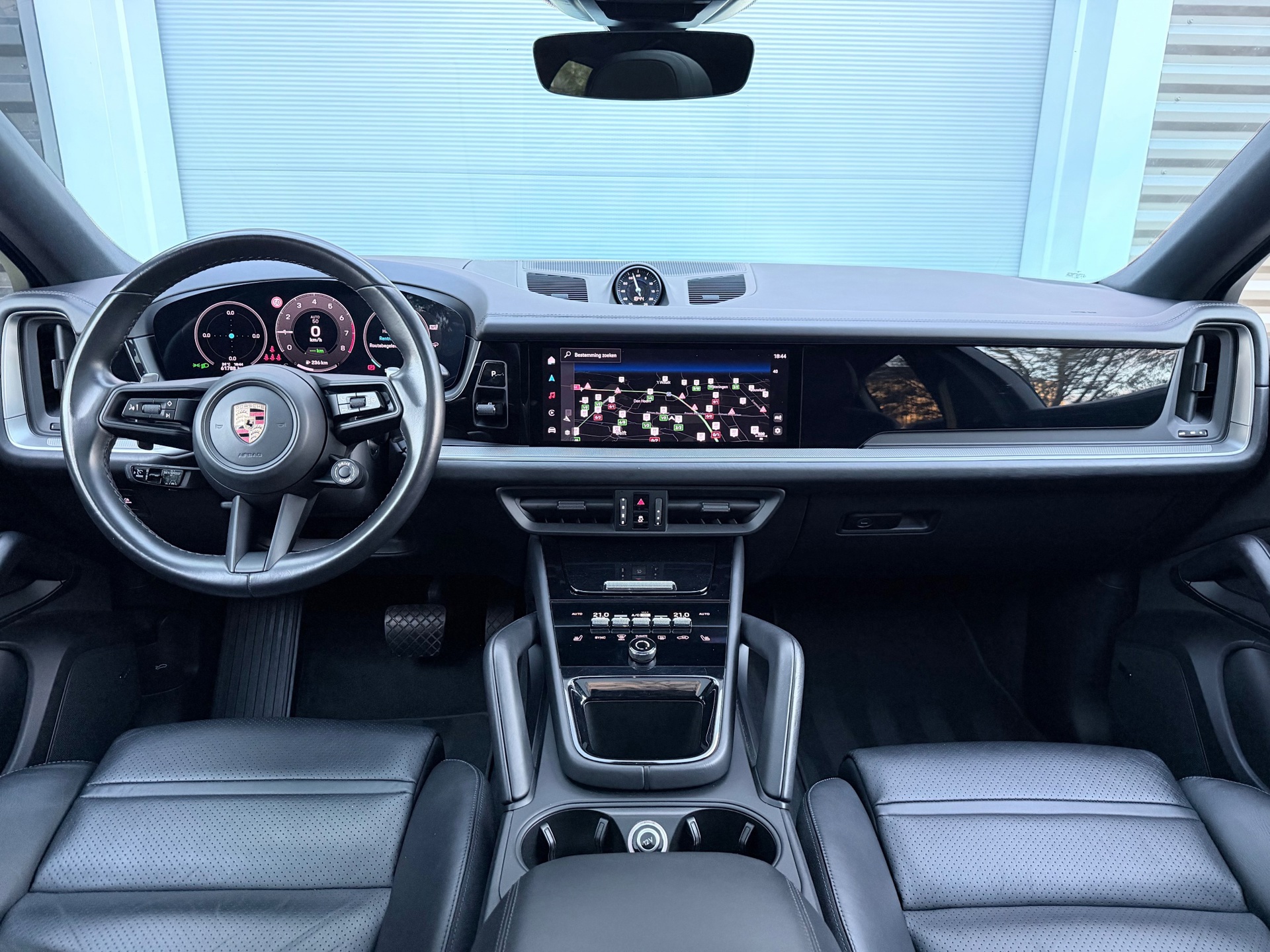 Porsche Cayenne 3.0 E-Hybrid (2023), foto 11