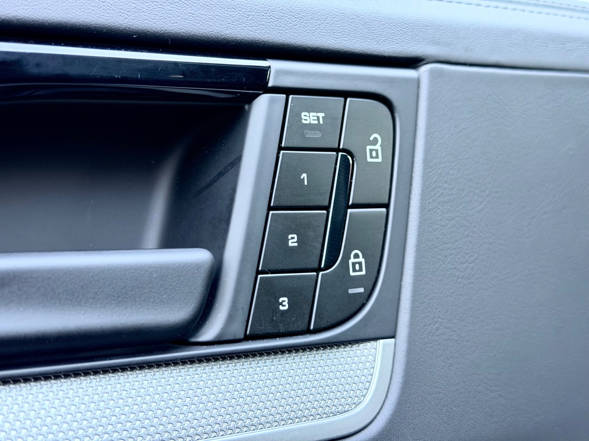 Porsche Cayenne 3.0 E-Hybrid (2023), foto 13