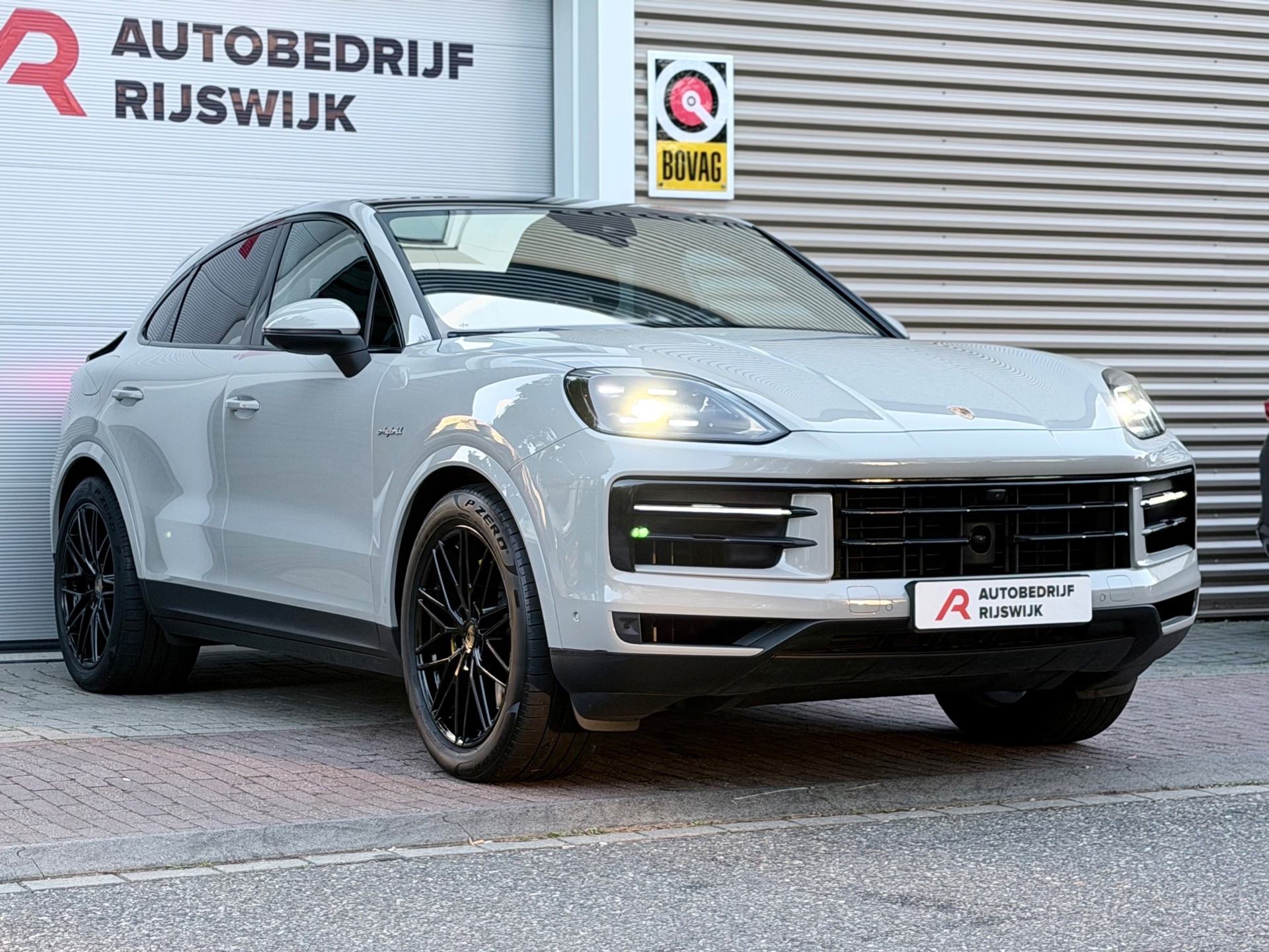 Porsche Cayenne 3.0 E-Hybrid (2023), foto 9