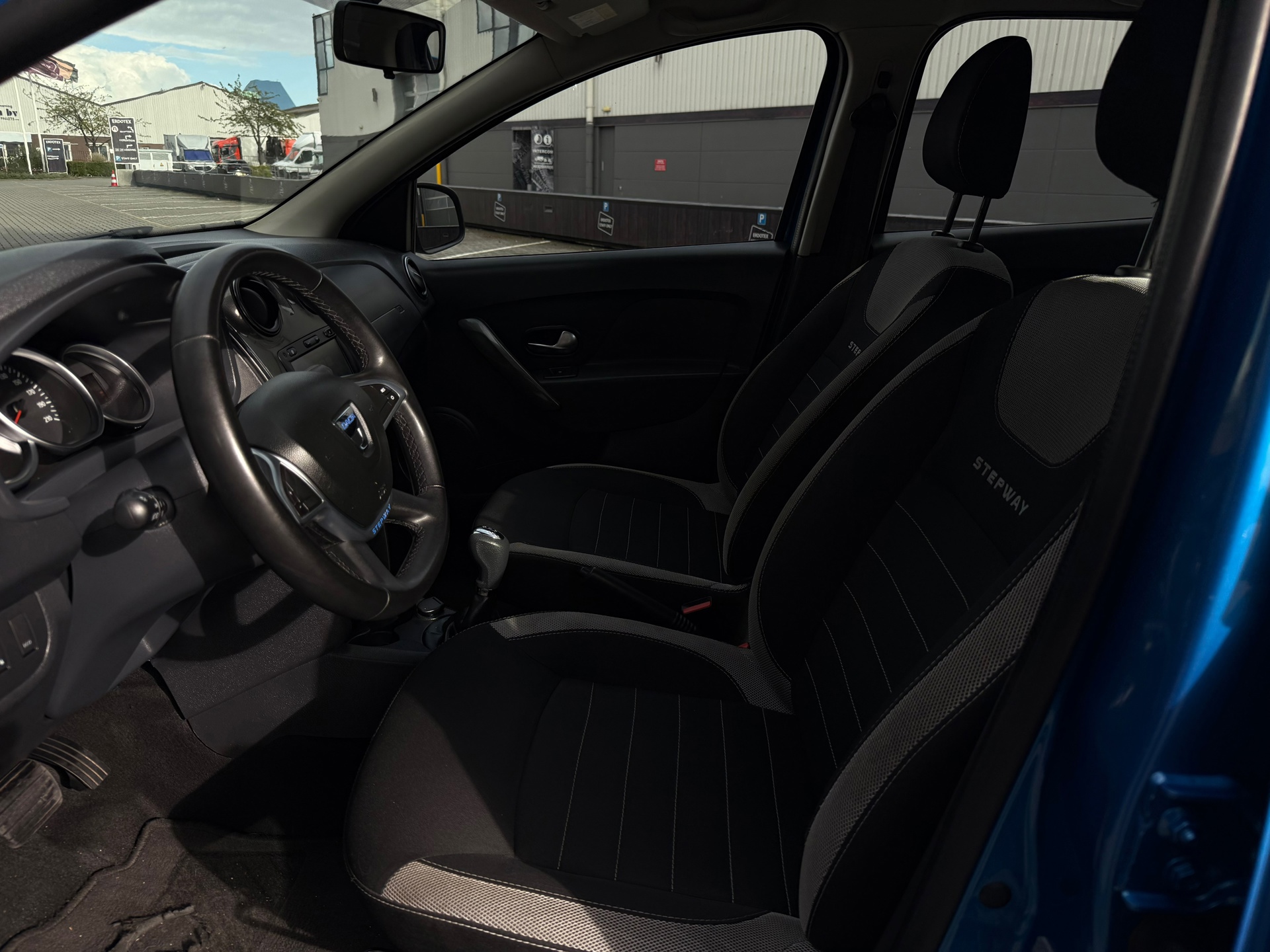 Dacia Sandero 0.9 TCe SL Stepway (2017), foto 10