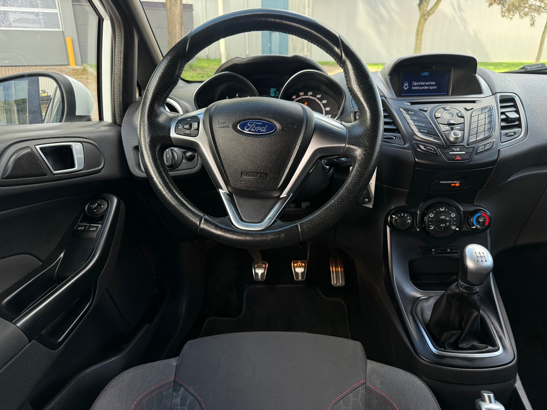 Ford Fiesta 1.0 EcoBoost Titanium (2017), foto 11