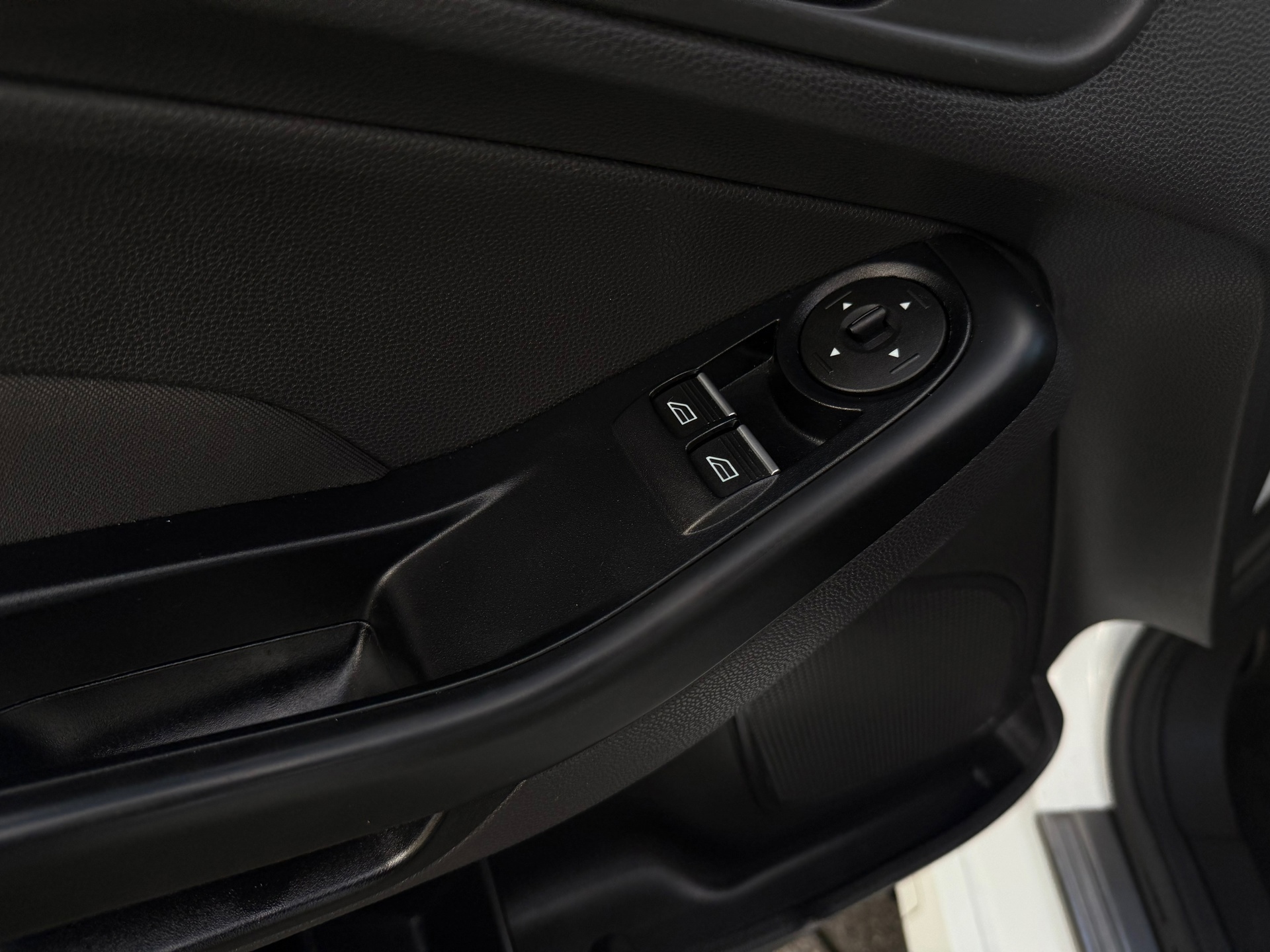 Ford Fiesta 1.0 EcoBoost Titanium (2017), foto 15