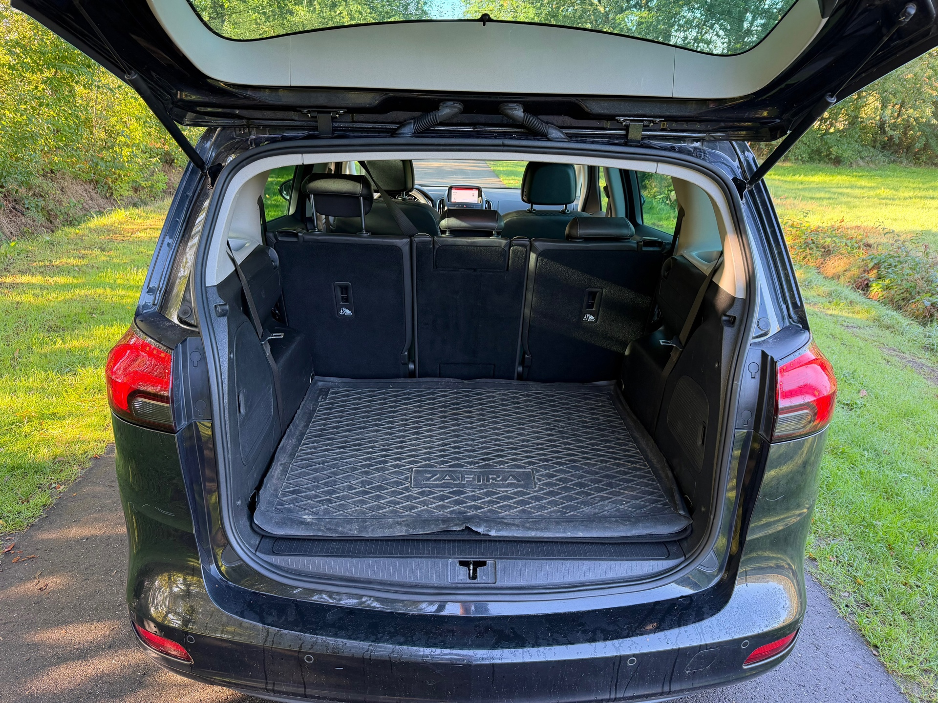 Opel Zafira Tourer 1.4 Innovation (2016), foto 11
