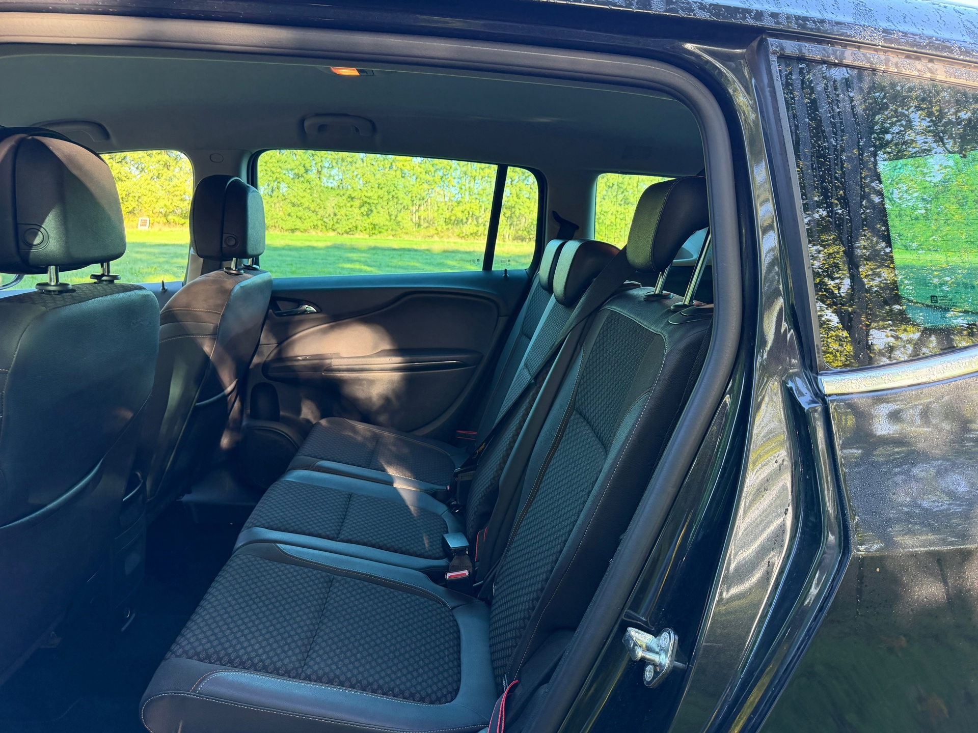 Opel Zafira Tourer 1.4 Innovation (2016), foto 12