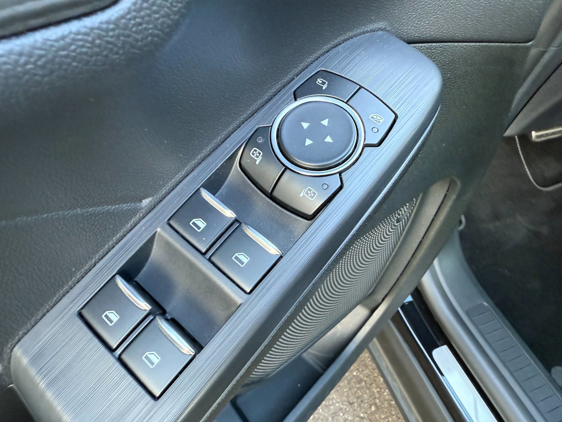 Ford Kuga 2.5 243pk PHEV Active X (2025), foto 13