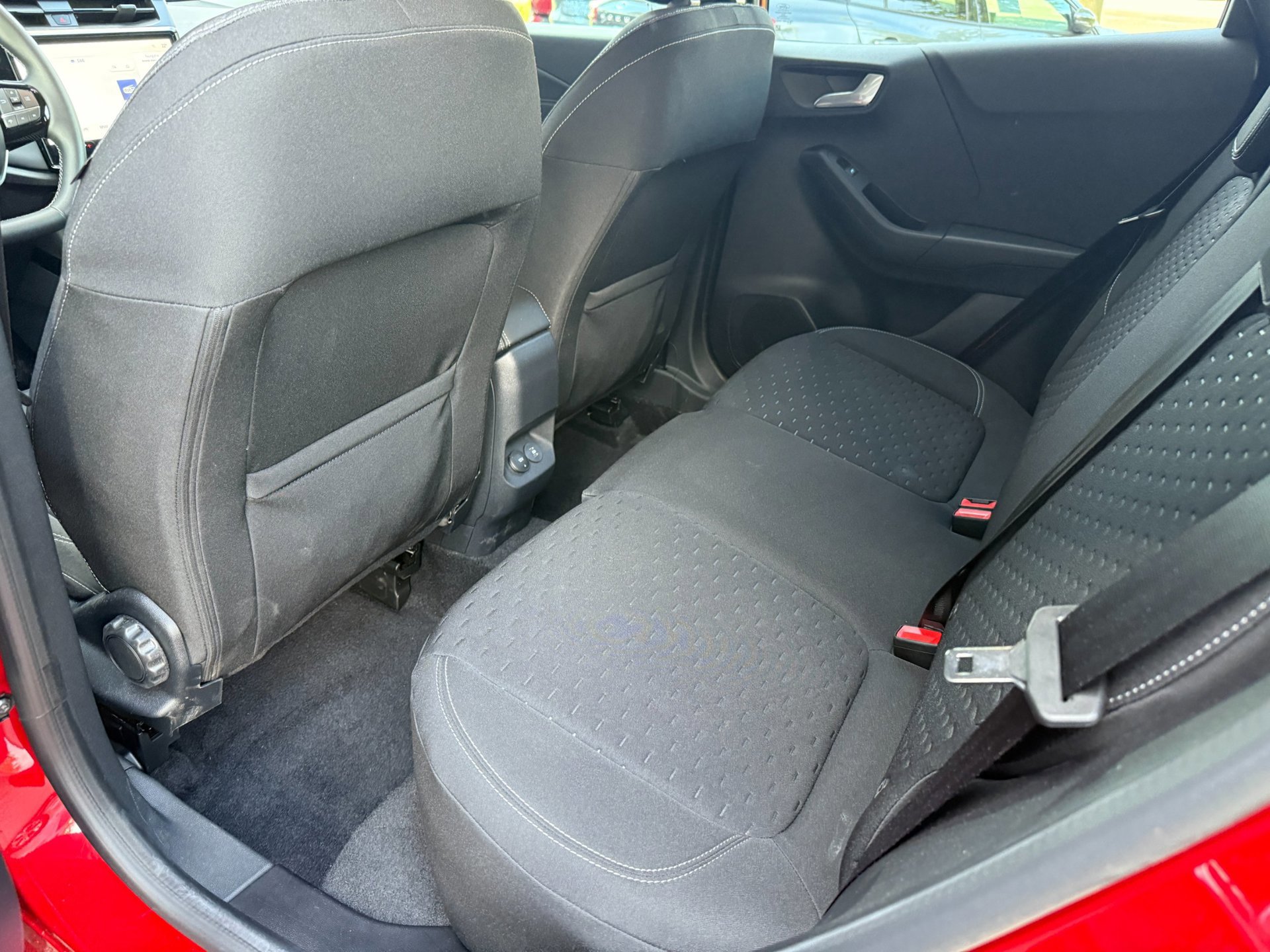 Ford Puma 1.0 Eco 125pk Hybrid Titanium (2025), foto 22
