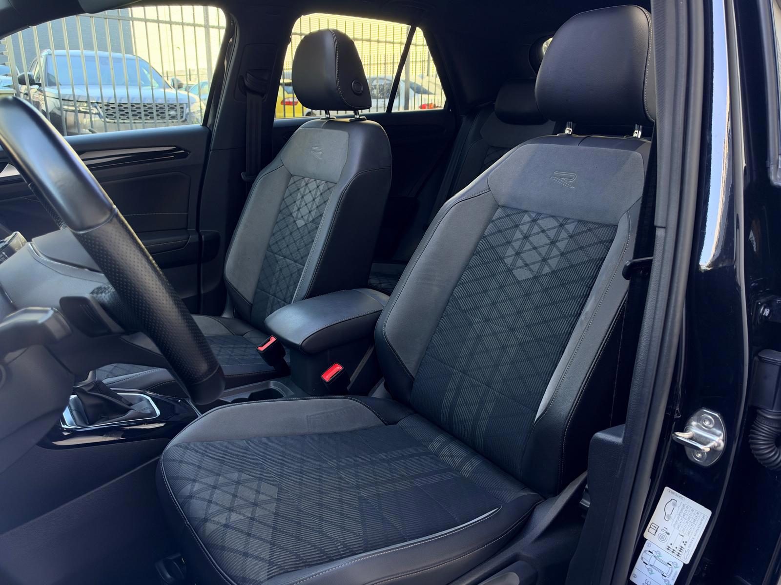 Volkswagen T-ROC 1.5 TSI R-Line Business (2022), foto 11