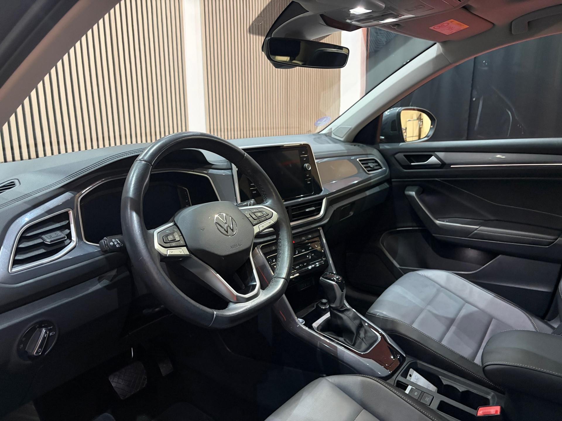 Volkswagen T-Roc 1.5 TSI Style (2022), foto 22