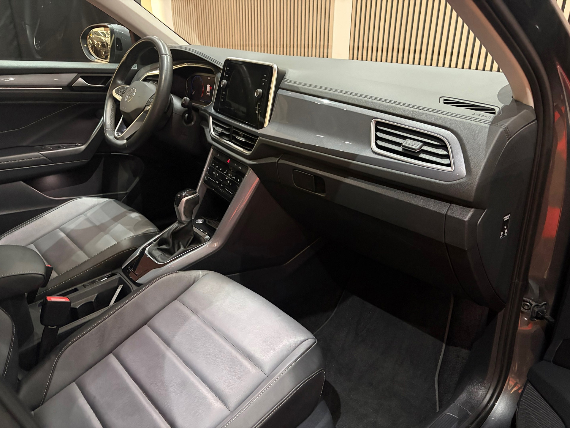 Volkswagen T-Roc 1.5 TSI Style (2022), foto 26