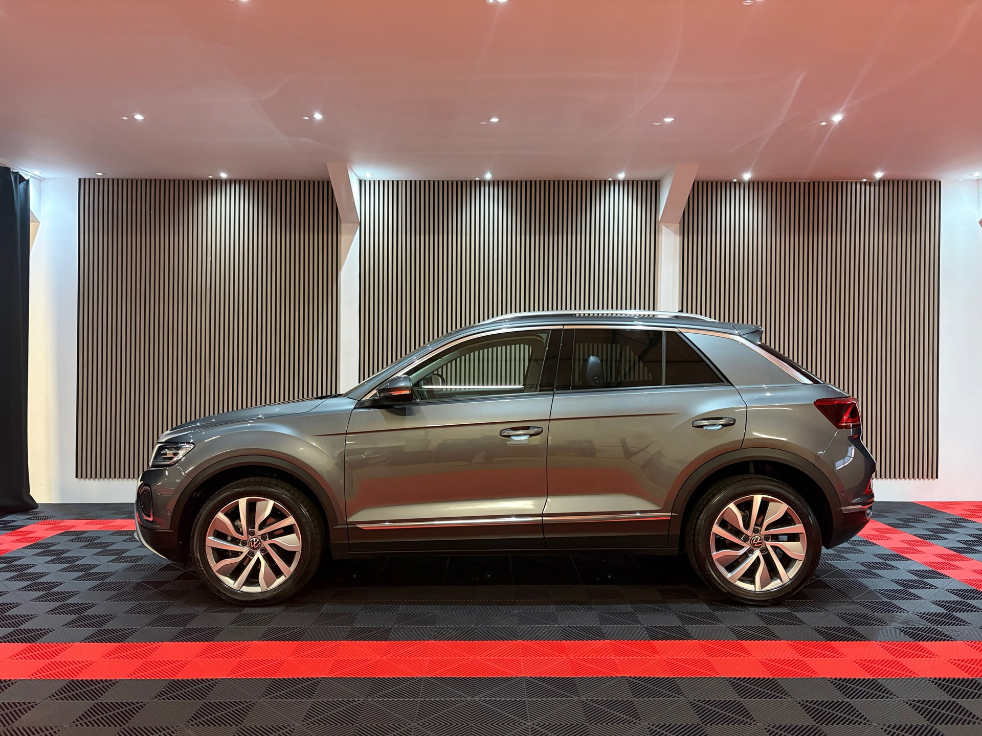 Volkswagen T-Roc 1.5 TSI Style (2022), foto 9