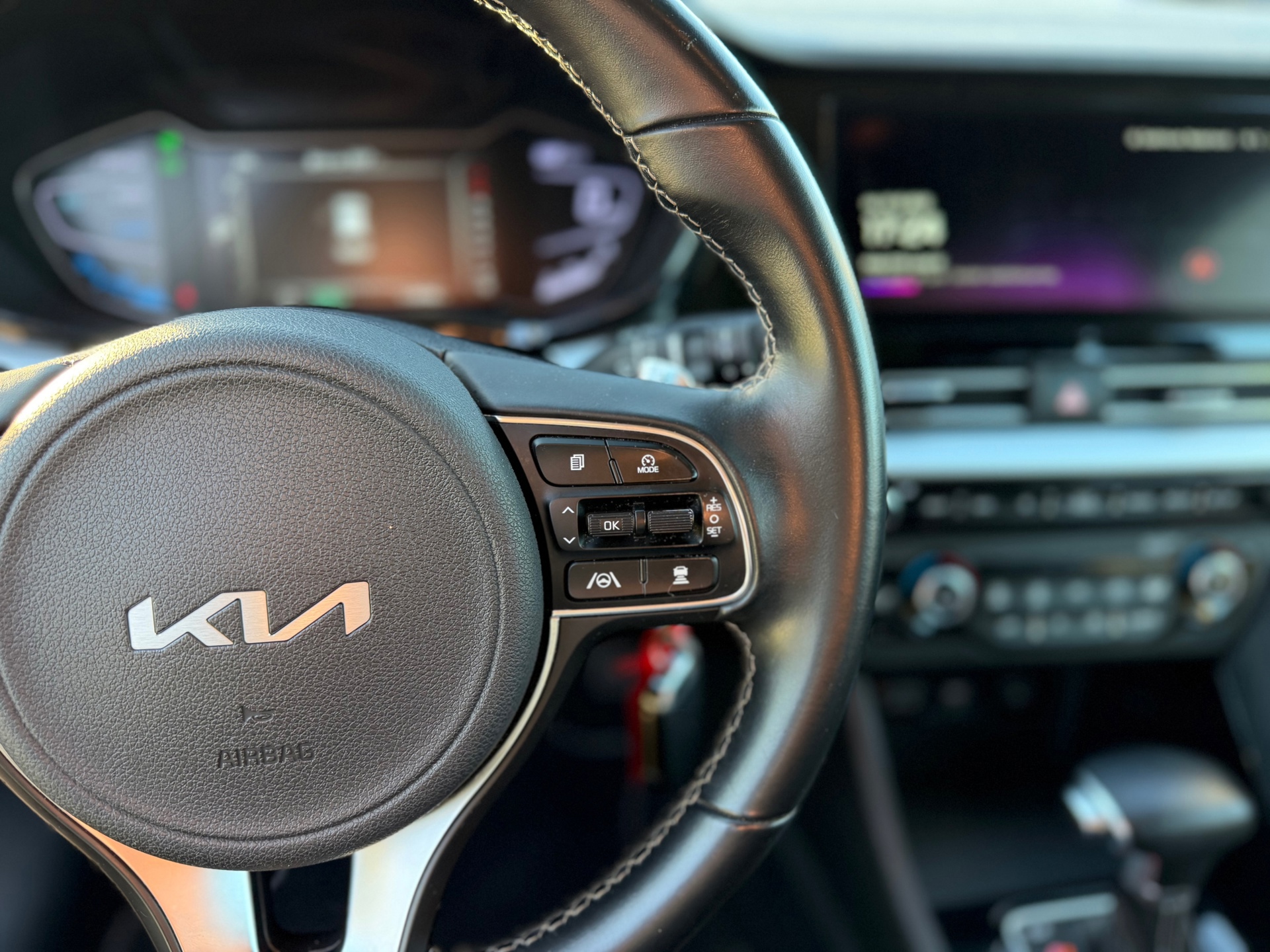 Kia Niro 1.6 GDi Hybrid DynamicLine (2022), foto 15