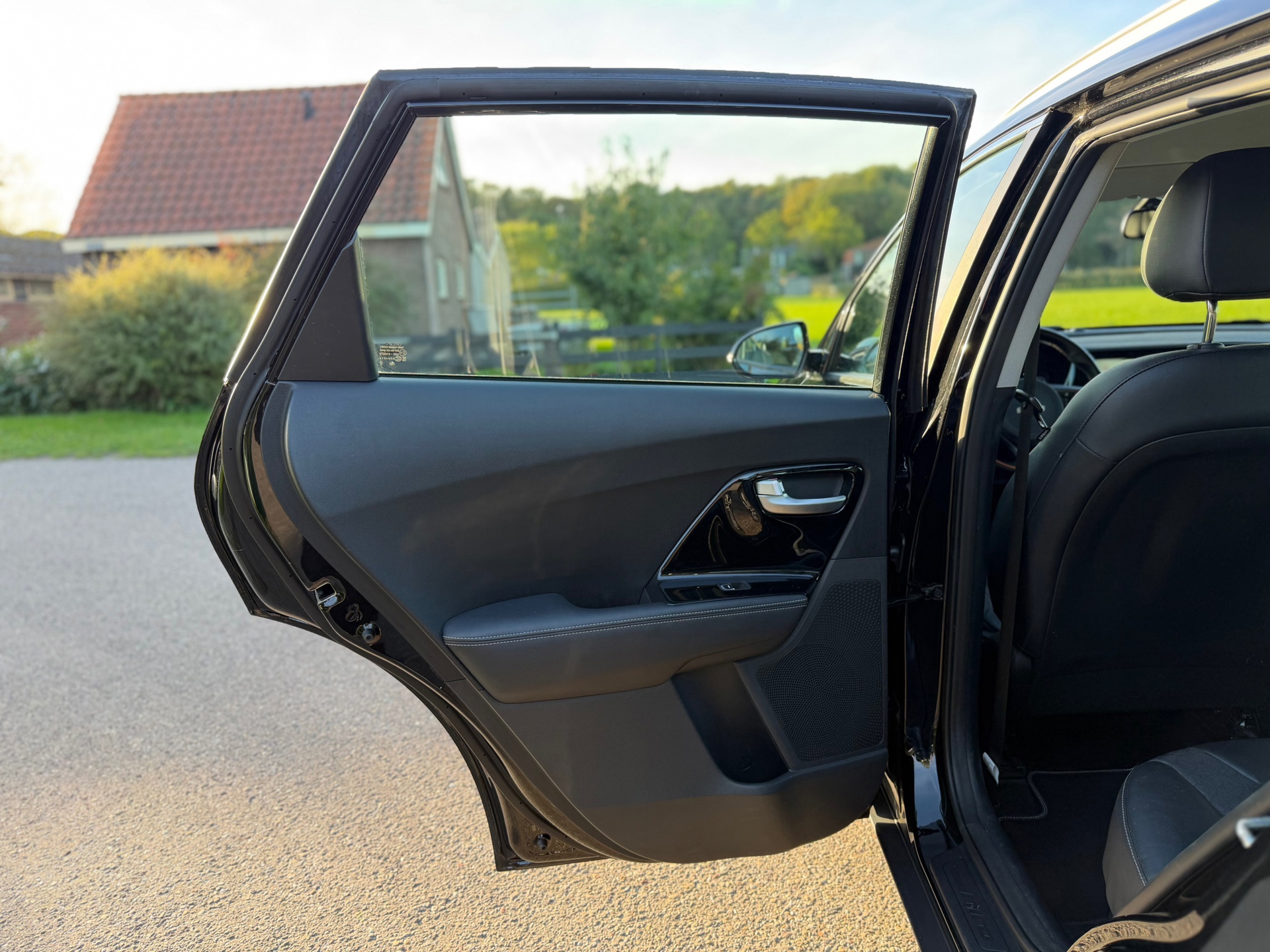 Kia Niro 1.6 GDi Hybrid DynamicLine (2022), foto 23