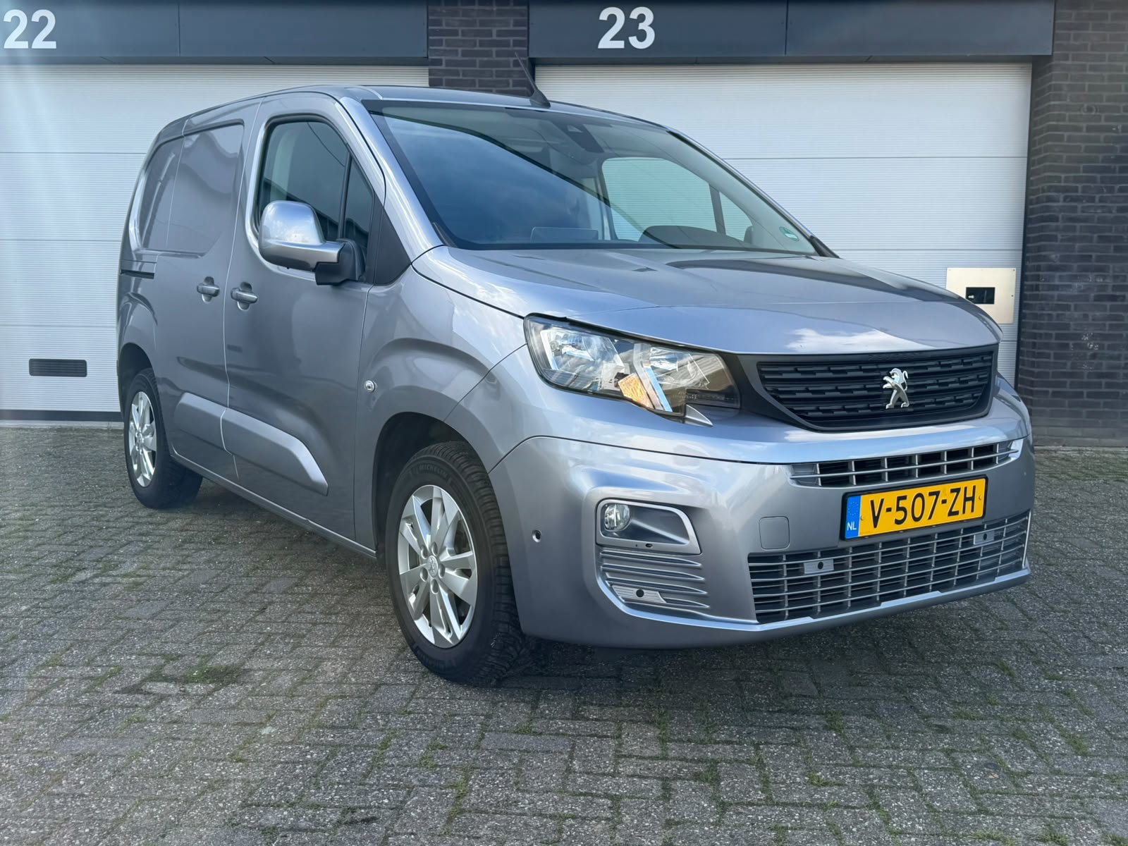 Peugeot Partner 1.5 BlueHDI Asphalt (2019), foto 2