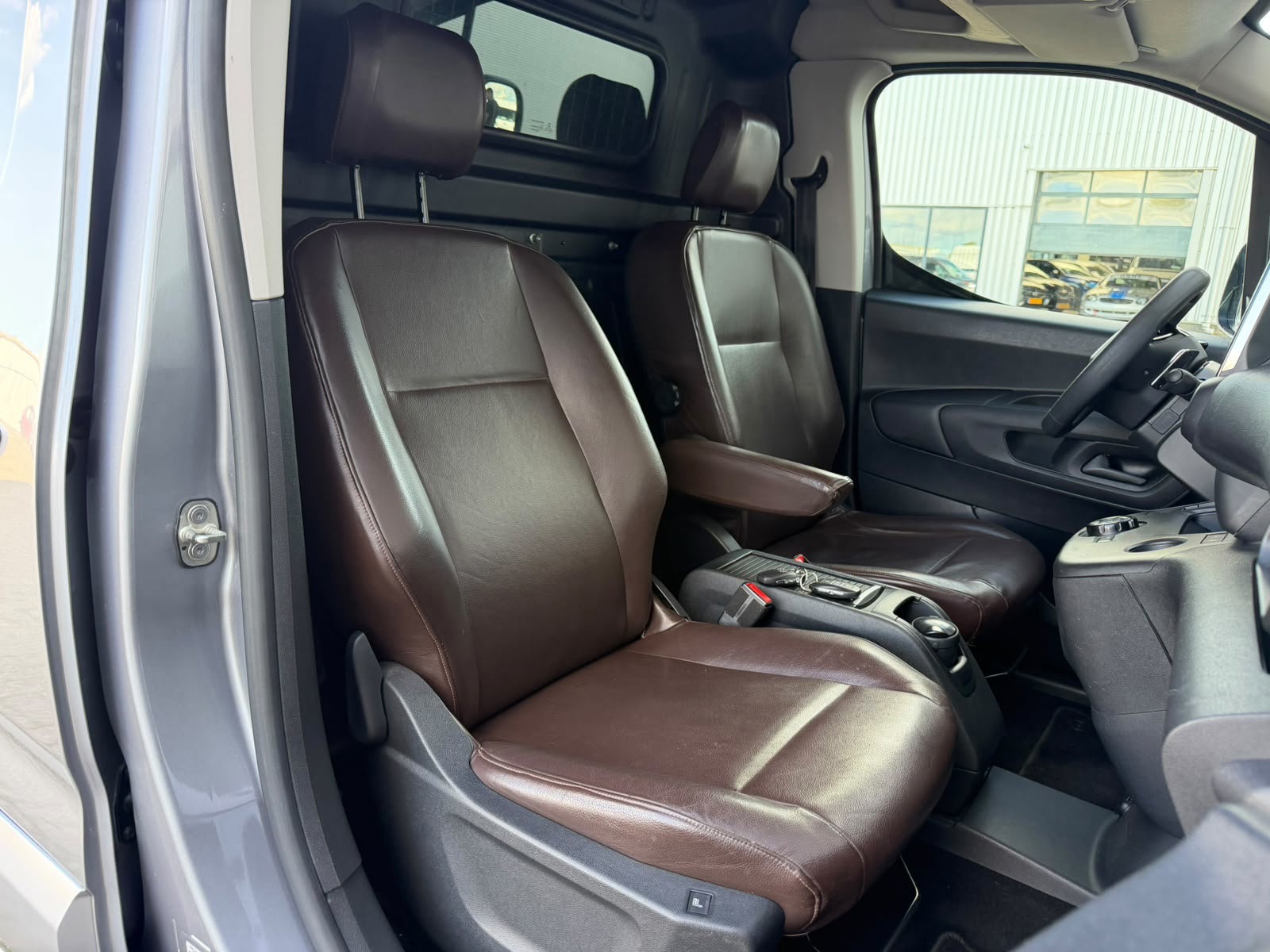 Peugeot Partner 1.5 BlueHDI Asphalt (2019), foto 8
