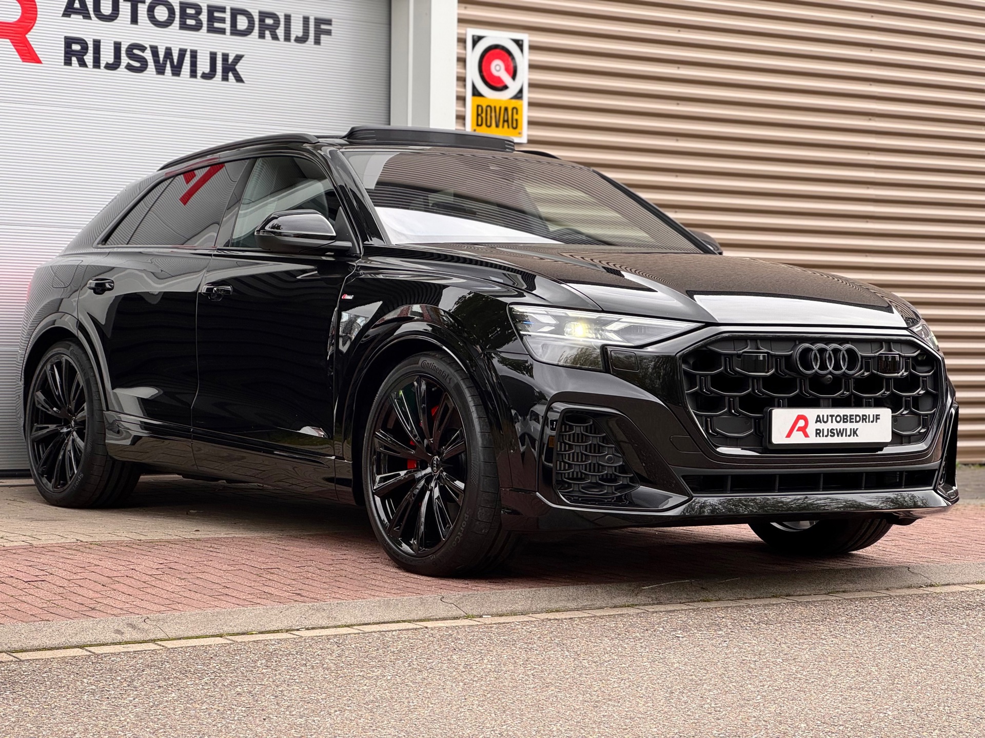 Audi Q8 55 TFSI e quattro Pro Line S Competition (2026), foto 11