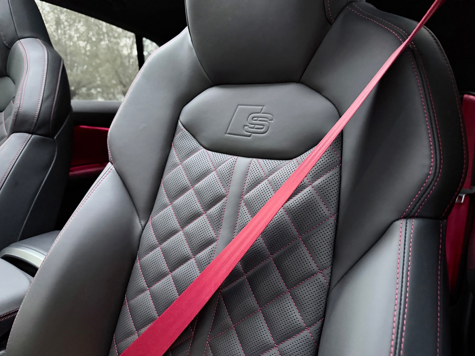Audi Q8 55 TFSI e quattro Pro Line S Competition (2026), foto 14