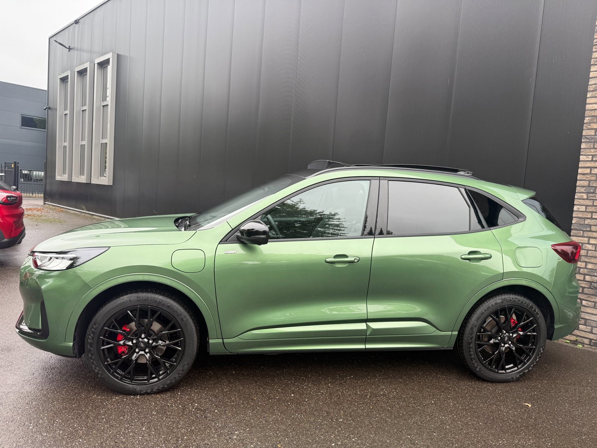 Ford KUGA 2.5 PHEV ST-Line X (2026), foto 3