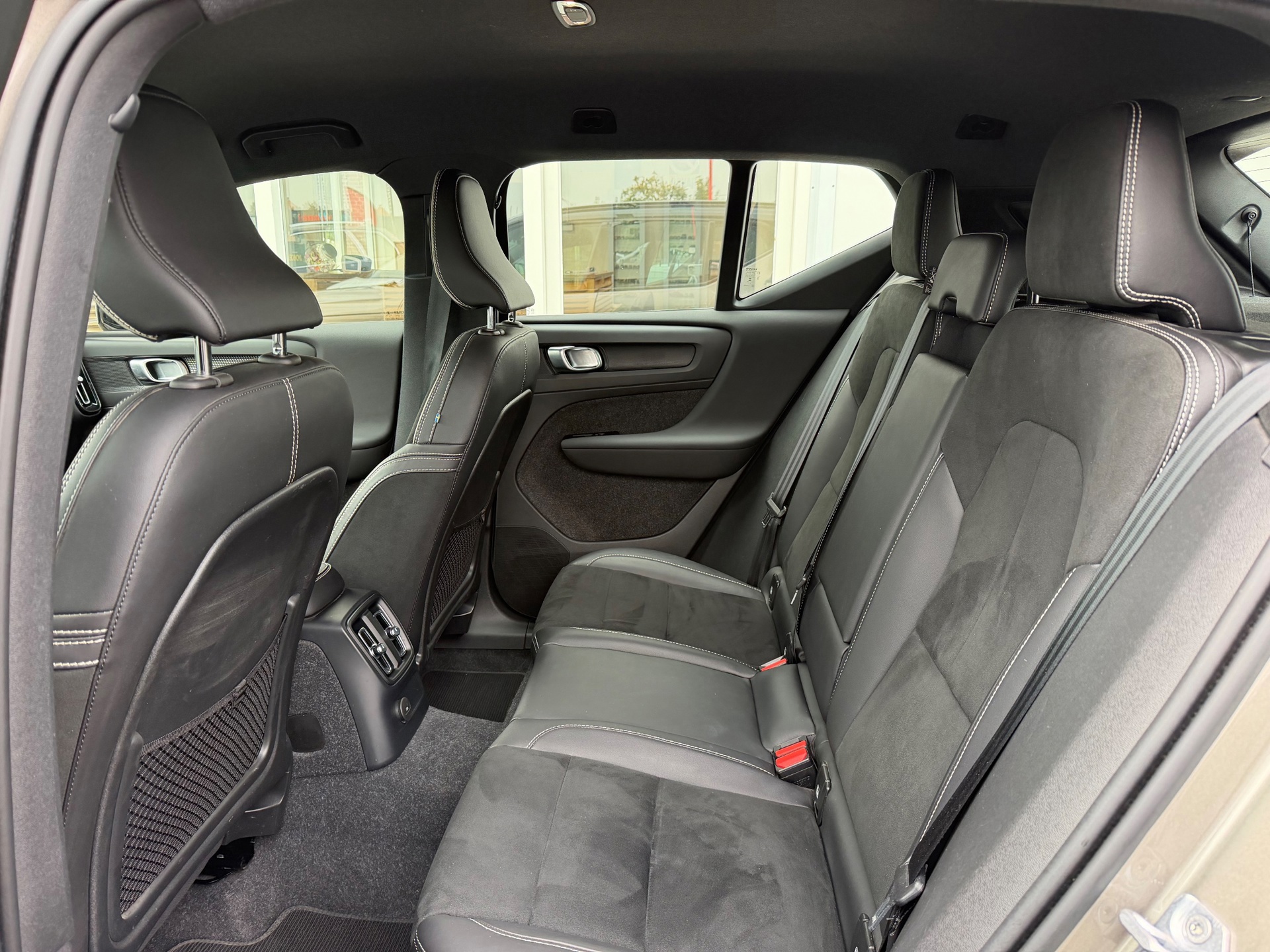 Volvo XC40 1.5 T4 Recharge R-Design (2021), foto 13