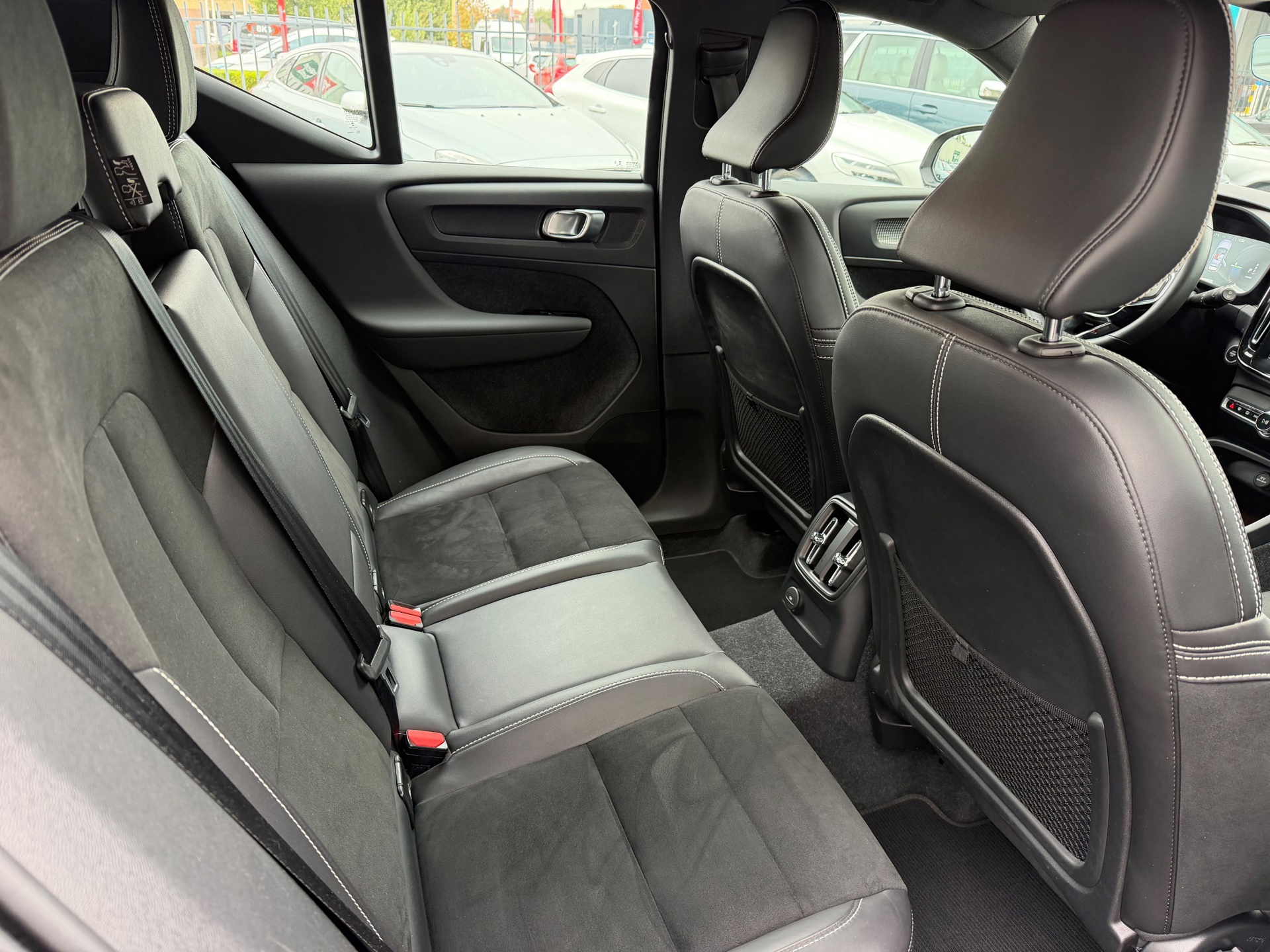 Volvo XC40 1.5 T4 Recharge R-Design (2021), foto 17