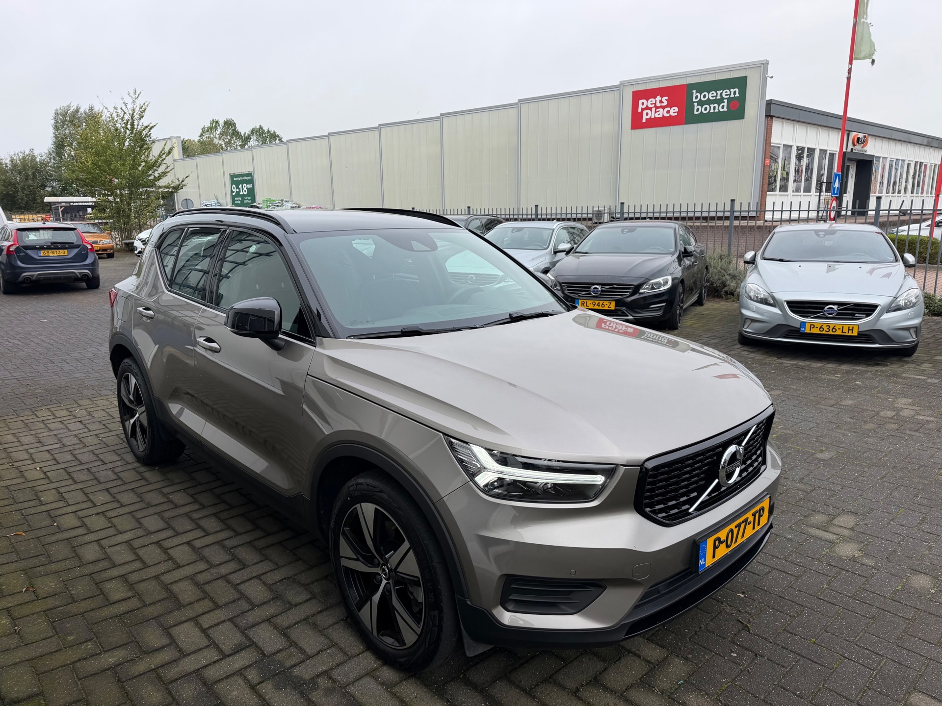 Volvo XC40 1.5 T4 Recharge R-Design (2021), foto 4