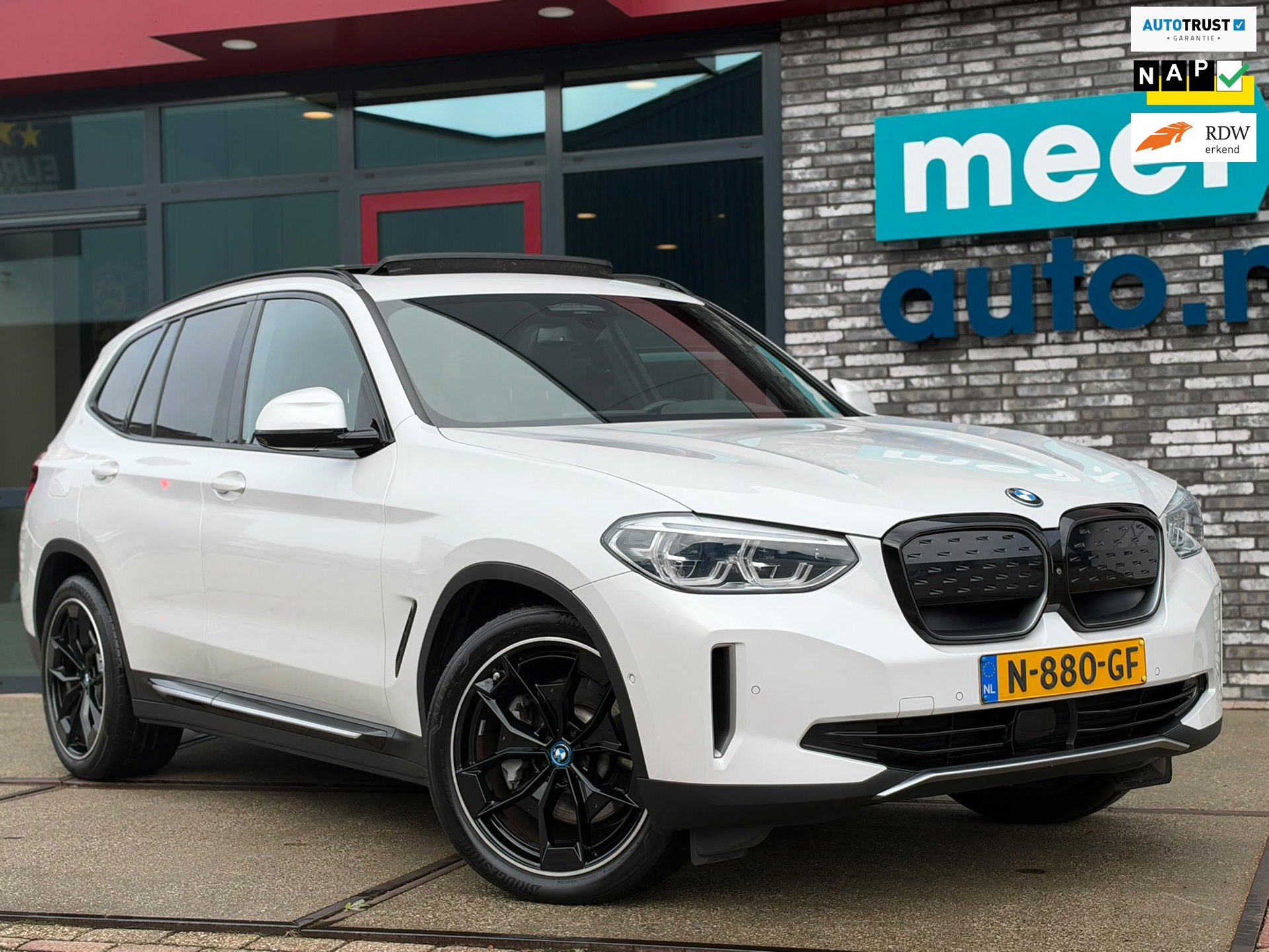 BMW IX3 High Executive 80 kWh (2021), foto 1