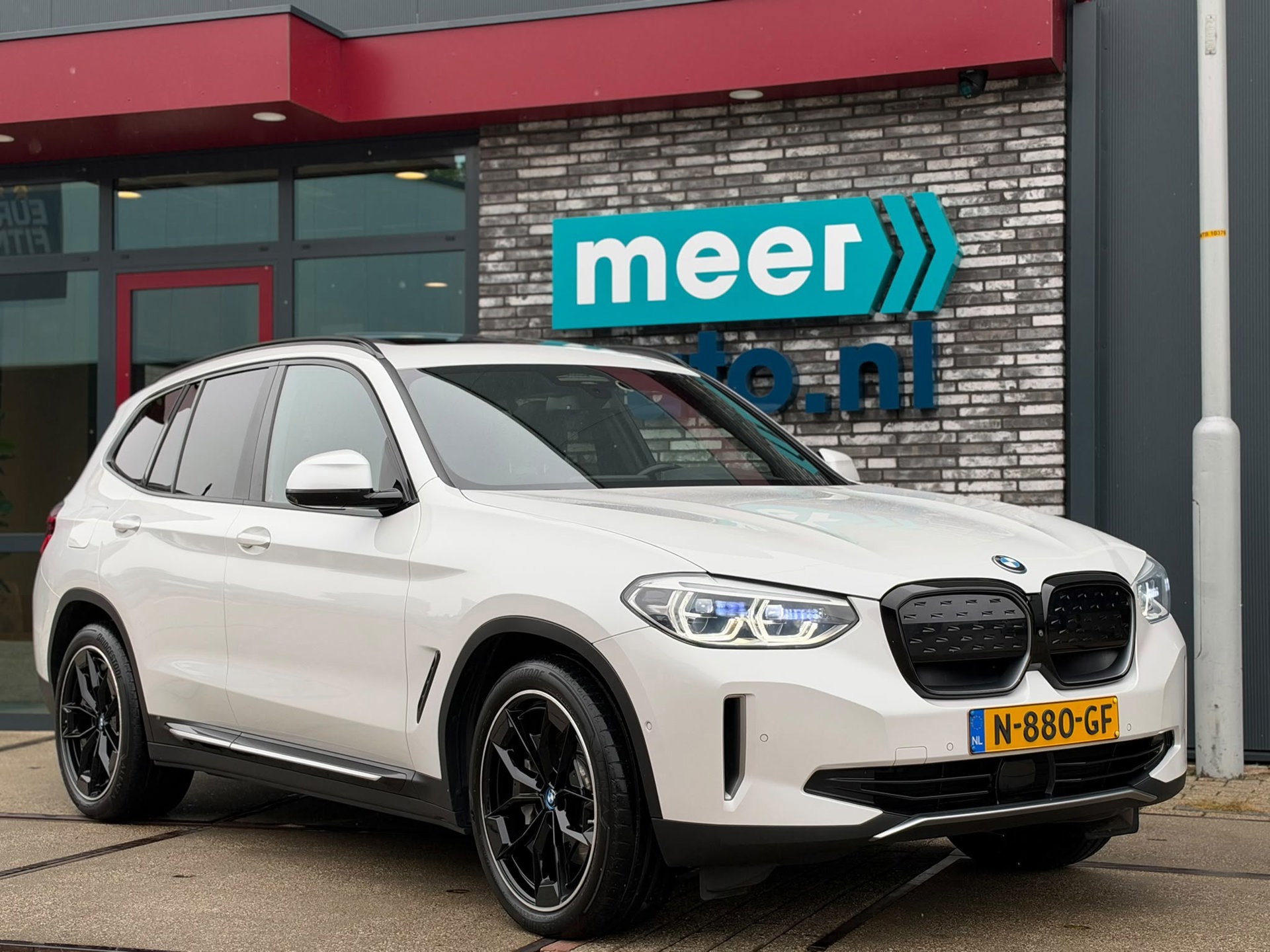 BMW IX3 High Executive 80 kWh (2021), foto 11