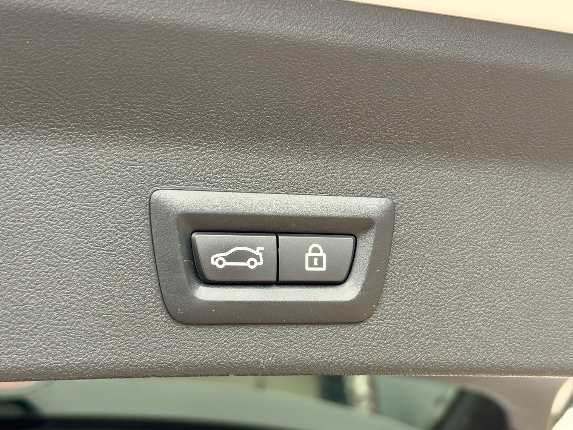 BMW IX3 High Executive 80 kWh (2021), foto 19