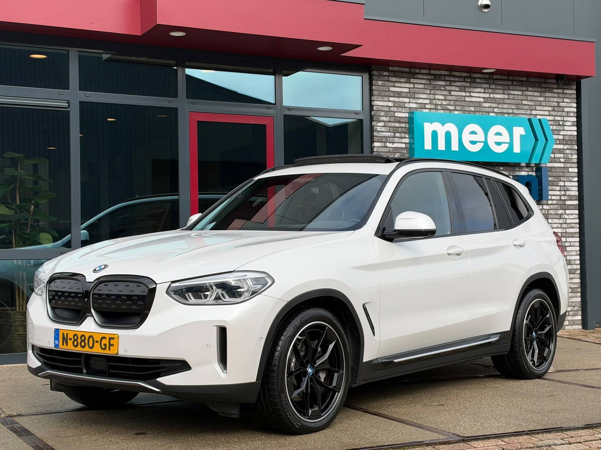 BMW IX3 High Executive 80 kWh (2021), foto 24