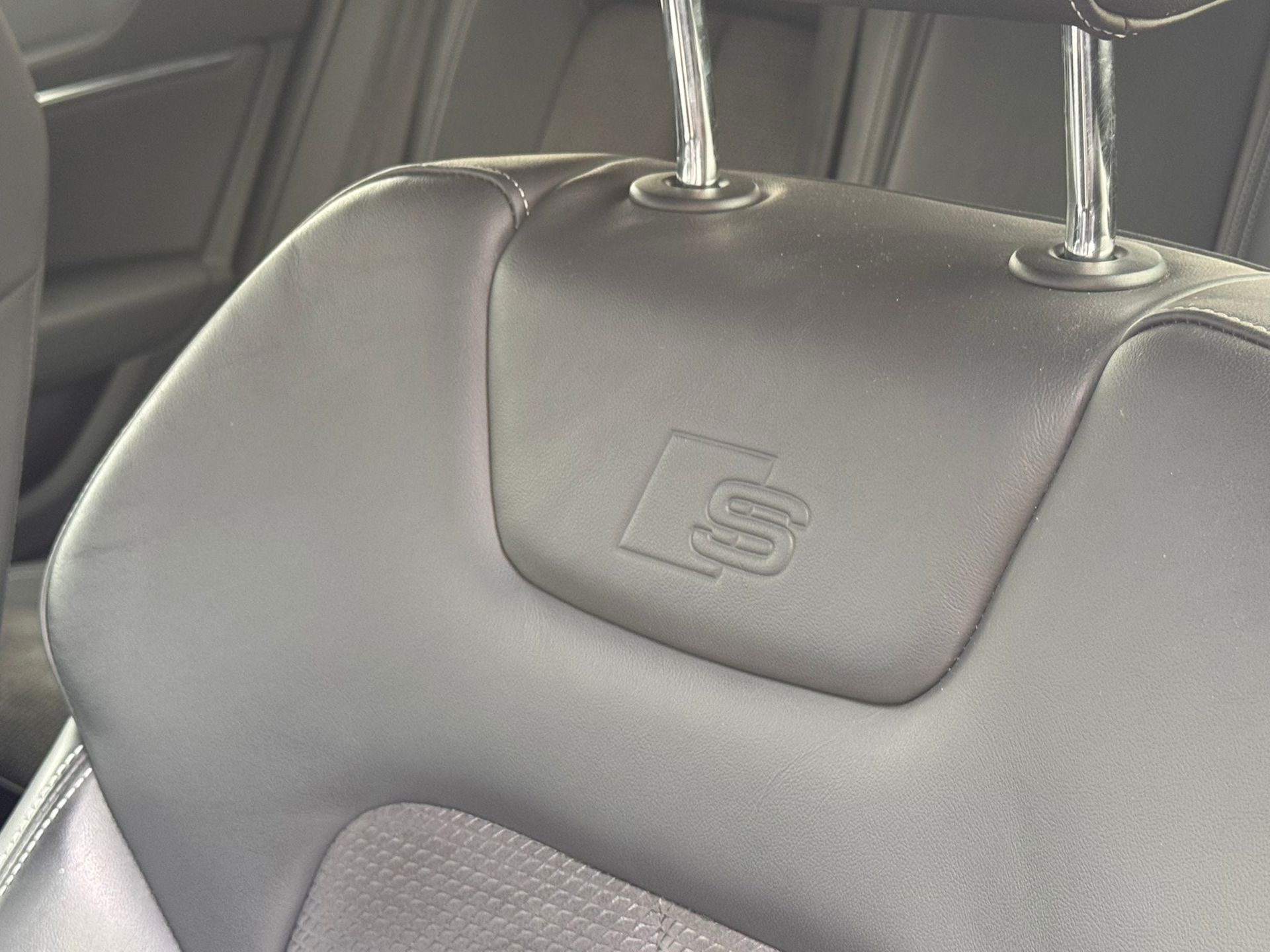 Audi A6 Avant 55 TFSI e quattro Competition S-LINE (2021), foto 33