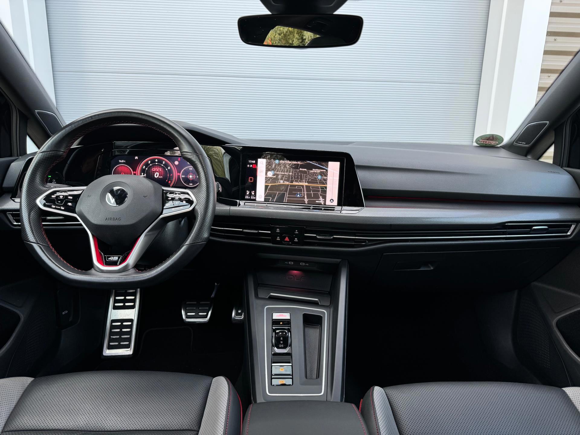 Volkswagen Golf 2.0 TSI Clubsport 45 Akra (2022), foto 13