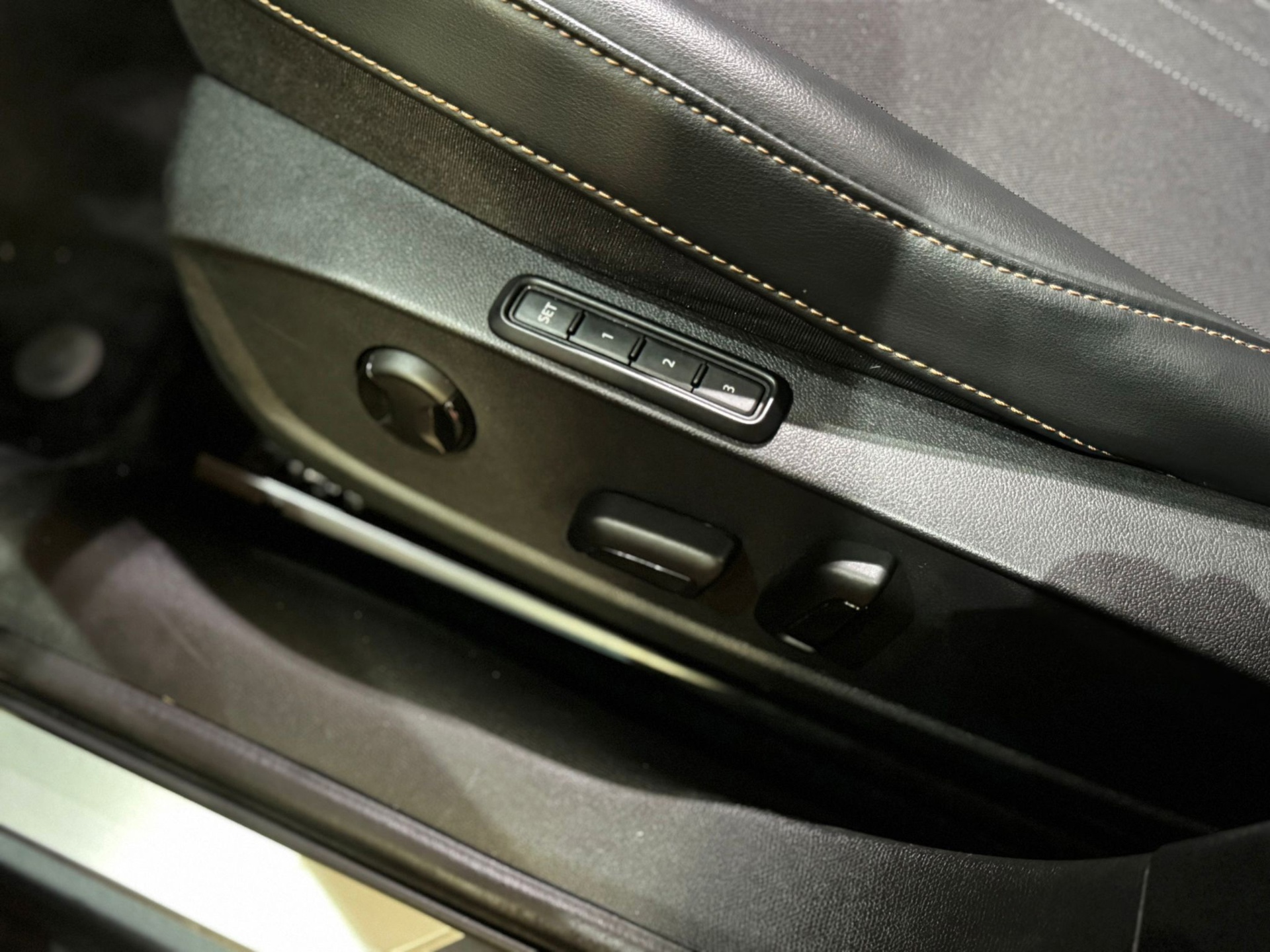 CUPRA Formentor 1.4 e-Hybrid VZ Copper Edition (2022), foto 18