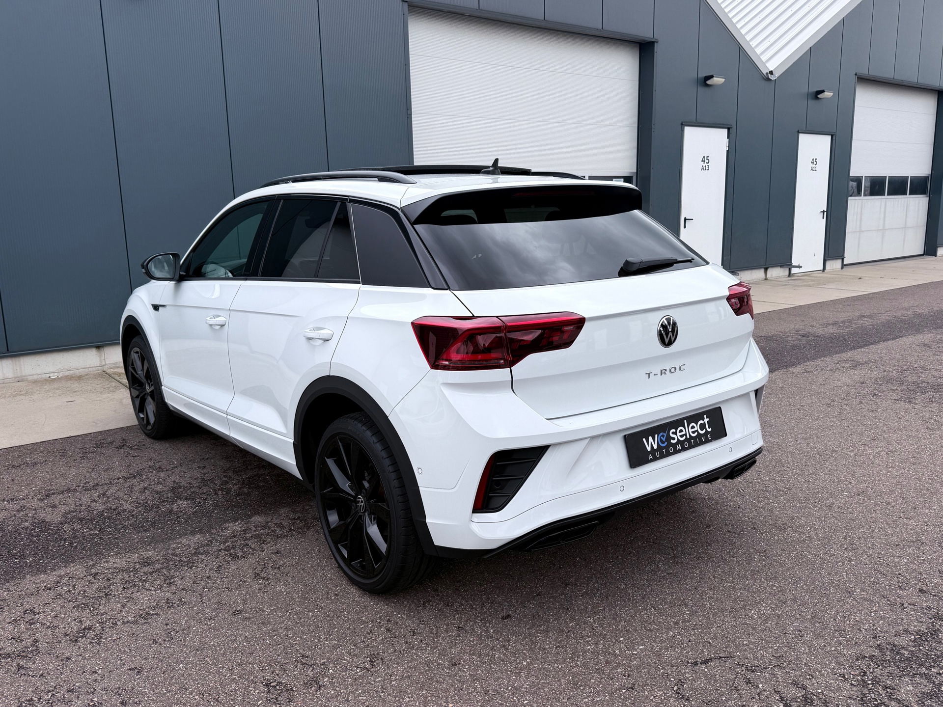 Volkswagen T-Roc 1.5 TSI R-Line (2023), foto 6
