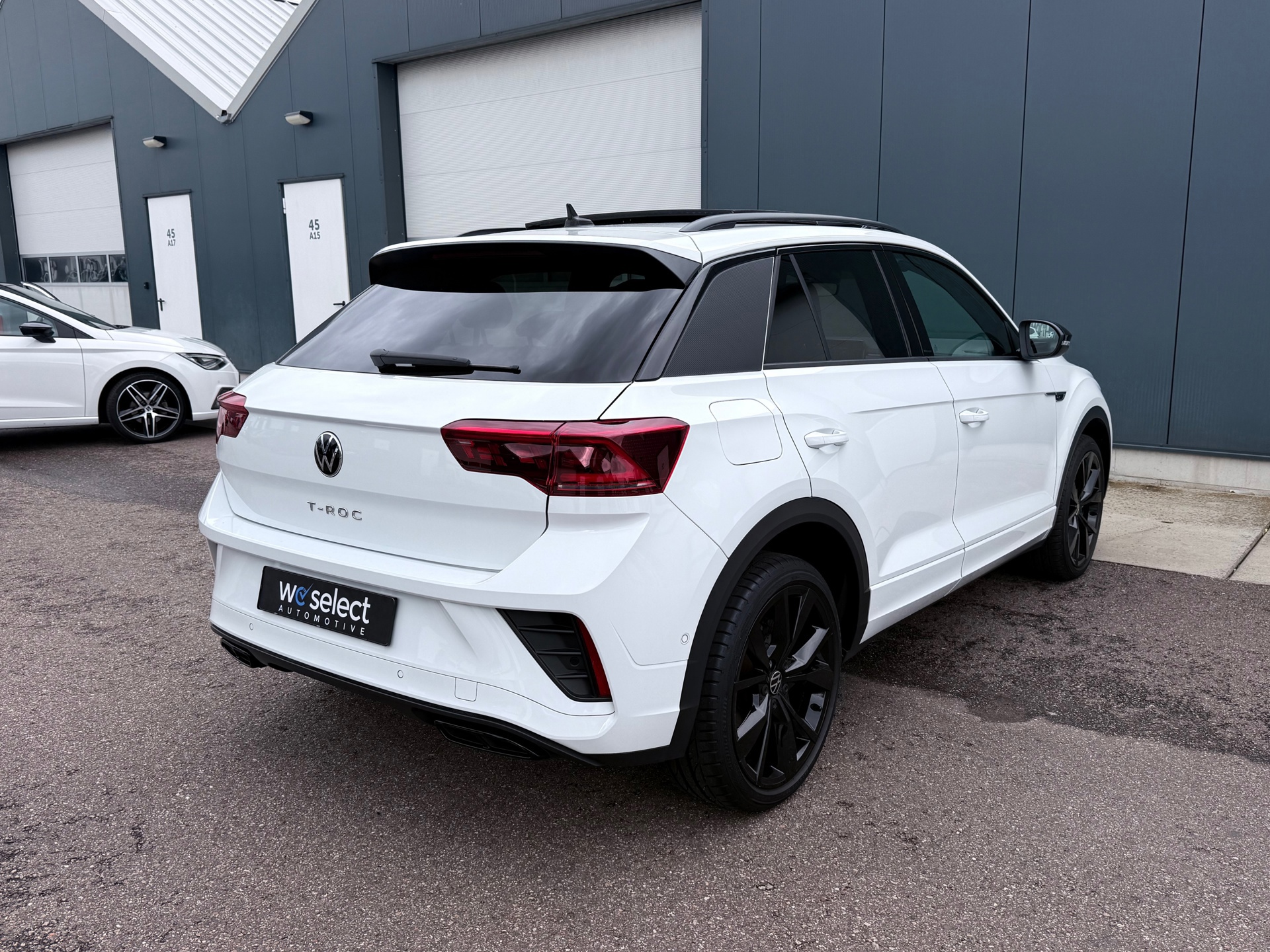 Volkswagen T-Roc 1.5 TSI R-Line (2023), foto 8