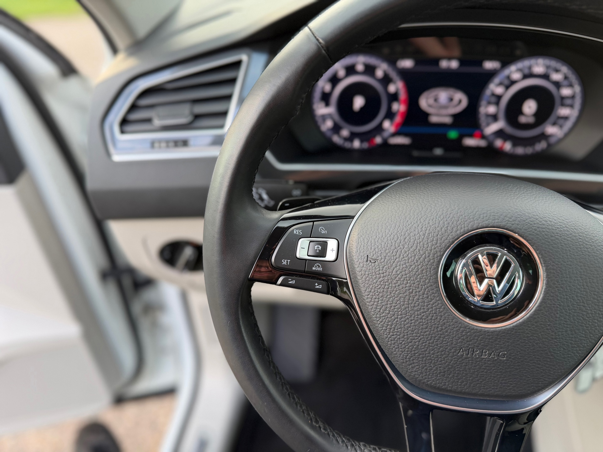 Volkswagen Tiguan 1.4 TSI ACT Highline (2017), foto 16