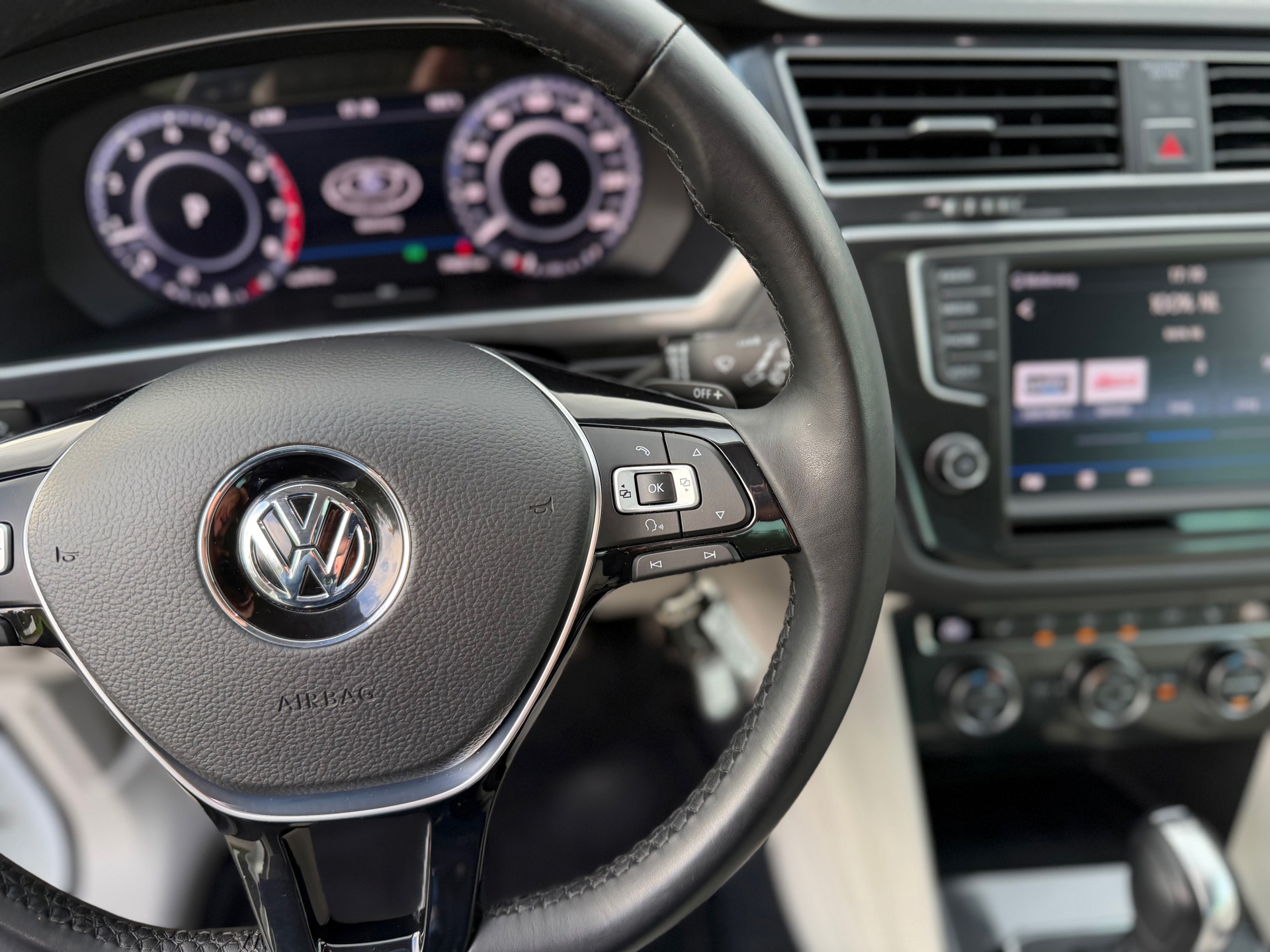 Volkswagen Tiguan 1.4 TSI ACT Highline (2017), foto 17