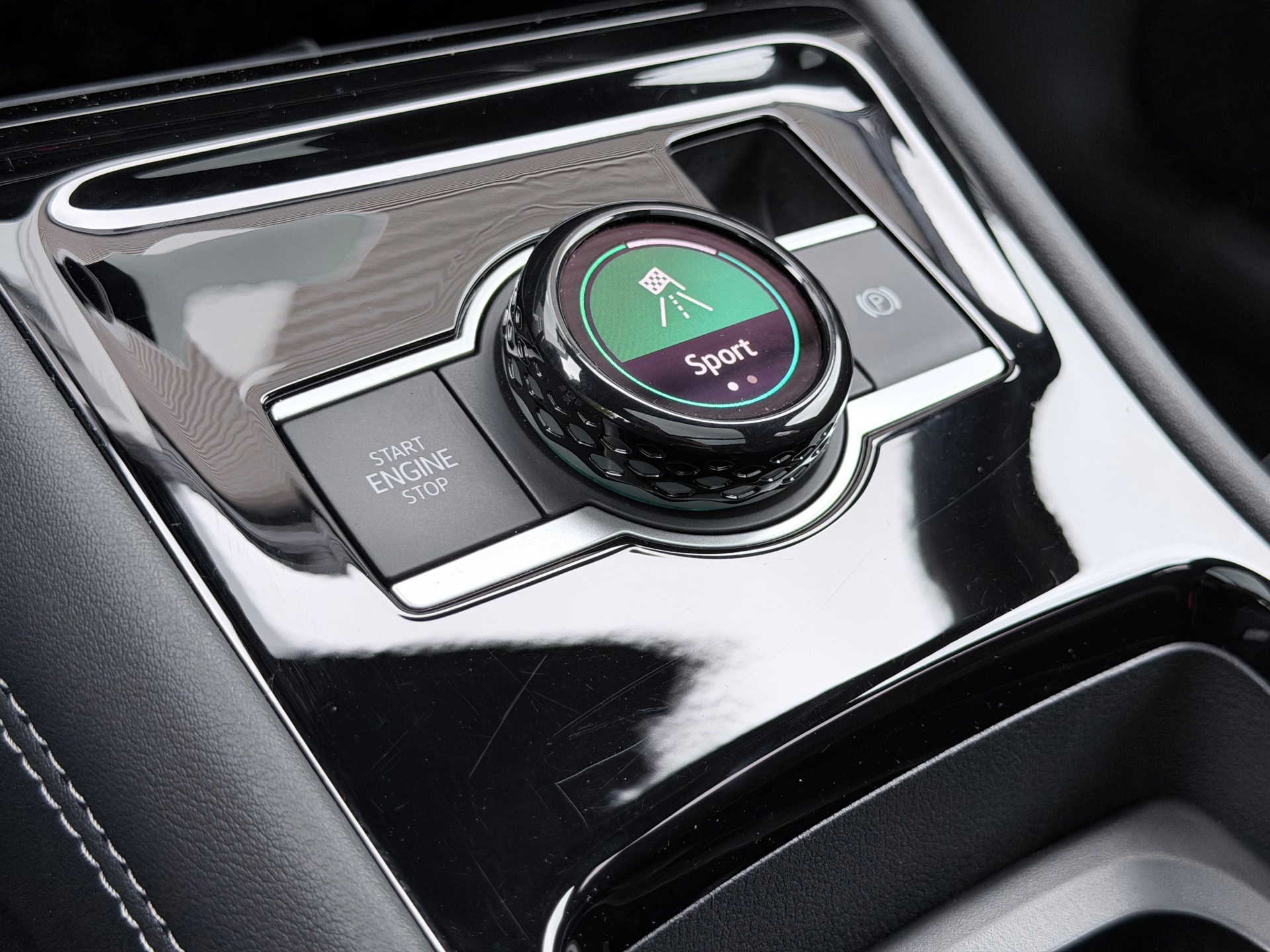 Volkswagen Tiguan 1.5 eHybrid R-Line (2025), foto 21