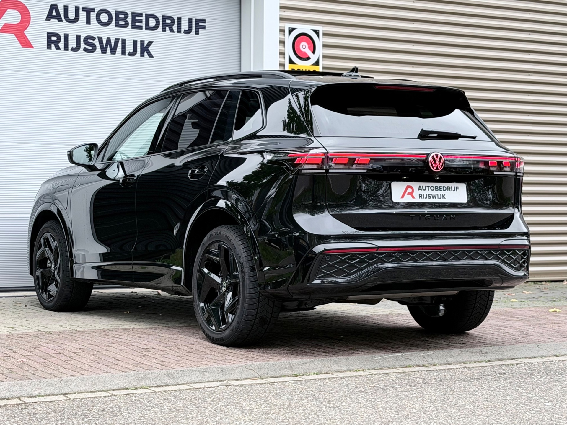 Volkswagen Tiguan 1.5 eHybrid R-Line (2025), foto 10
