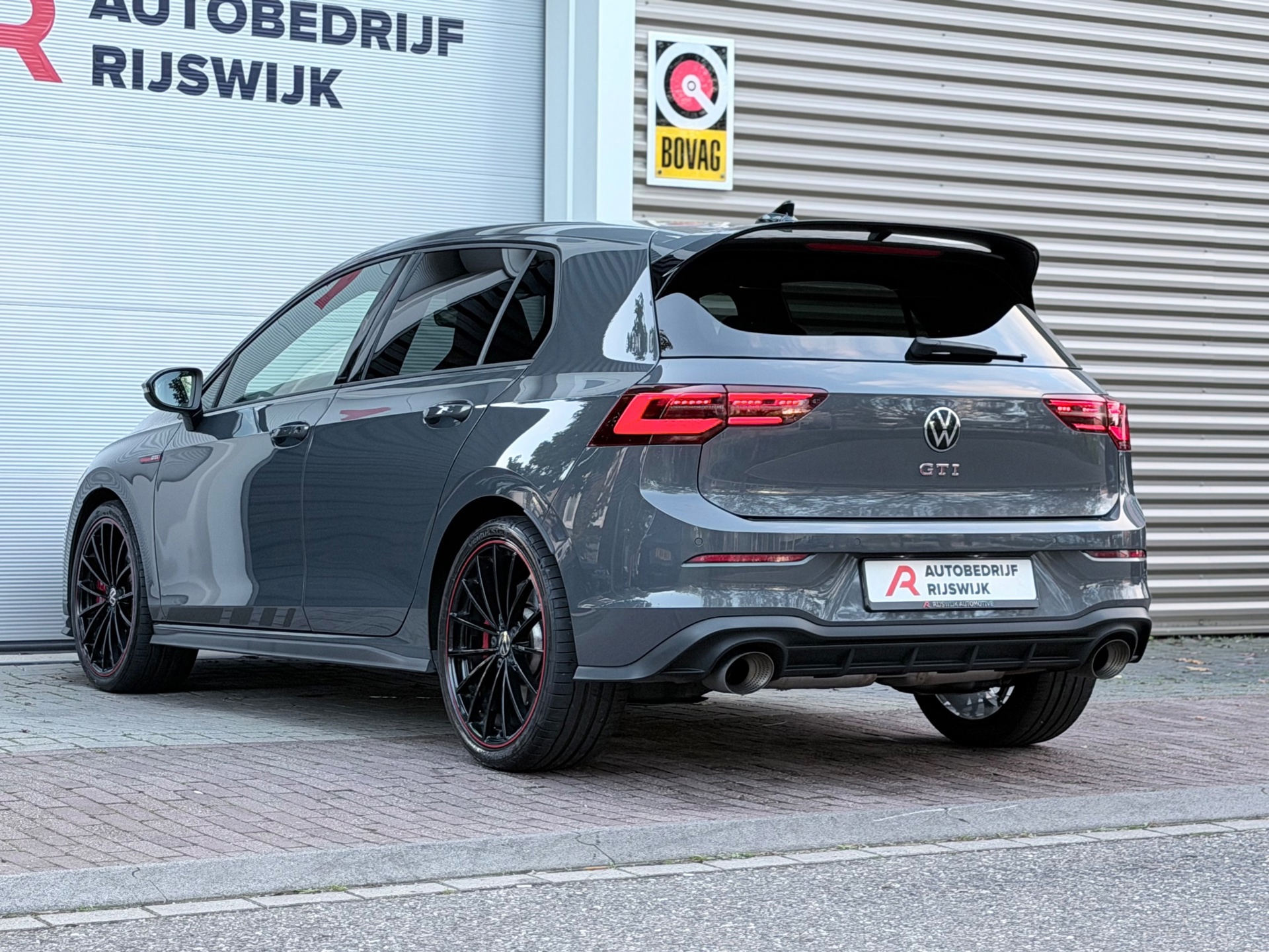 Volkswagen Golf 2.0 TSI Clubsport Akra (2023), foto 3
