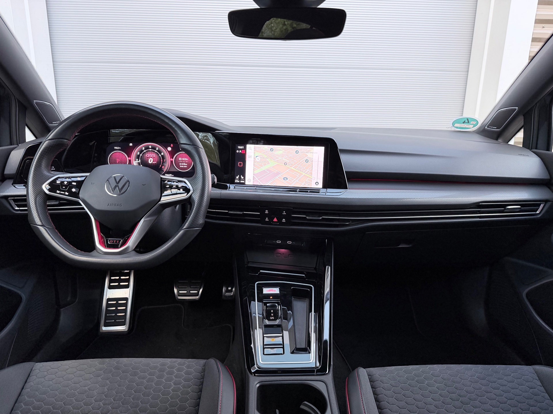 Volkswagen Golf 2.0 TSI Clubsport Akra (2023), foto 10