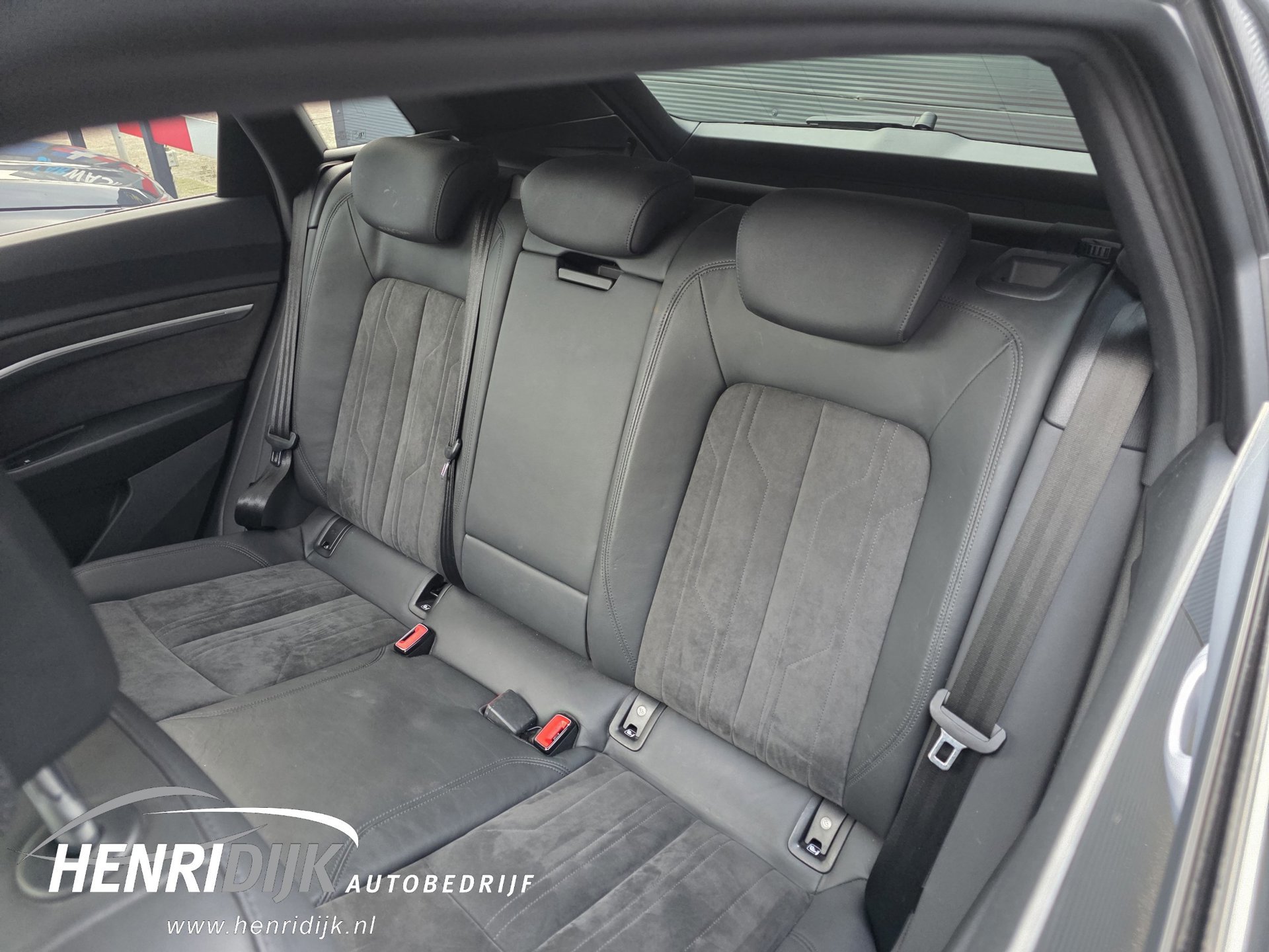 Audi E-tron 50 quattro Launch Edition 71 kWh SOH 88% S (2021), foto 15