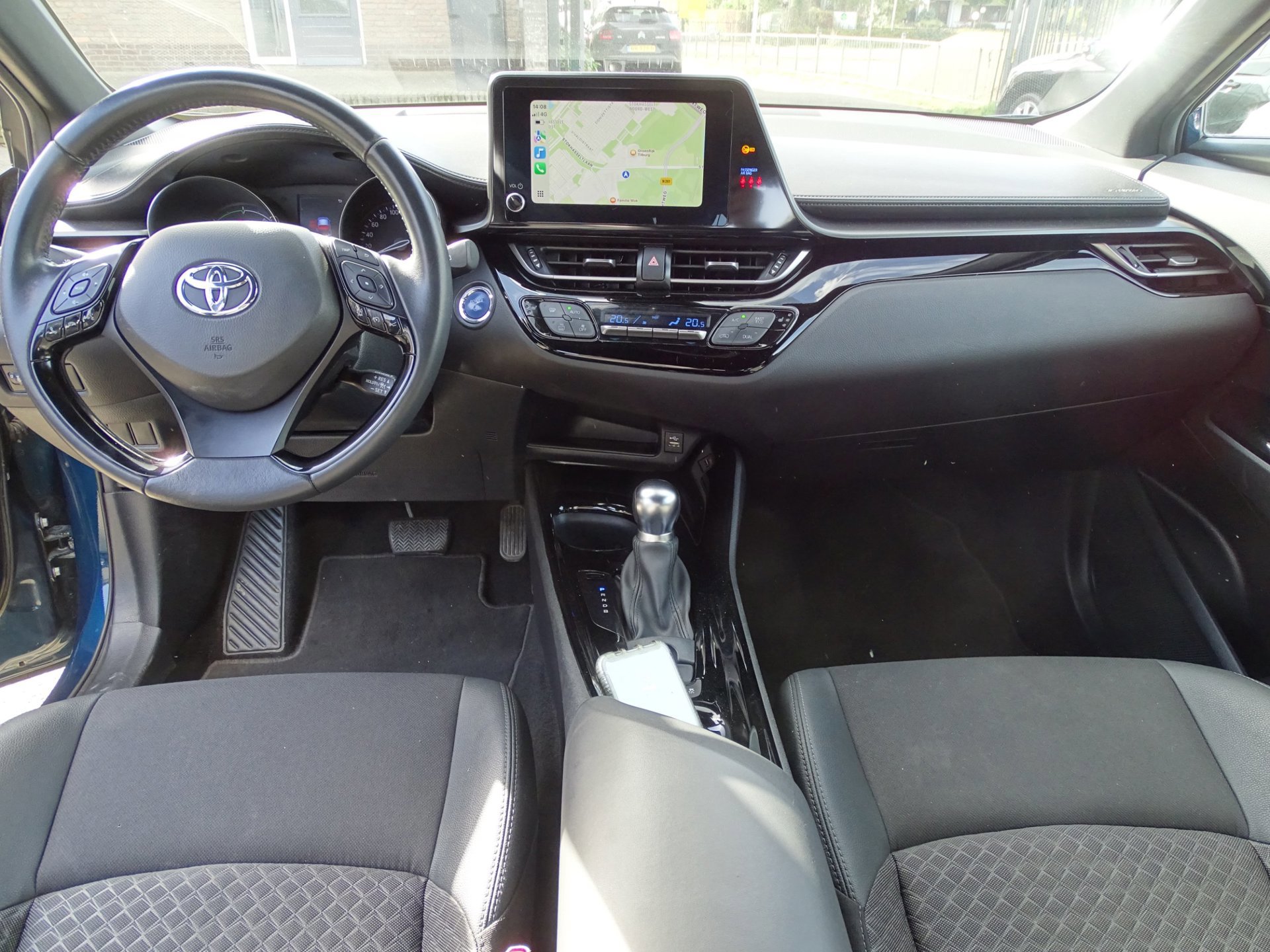 Toyota C-HR 1.8 Hybrid Dynamic (2023), foto 10