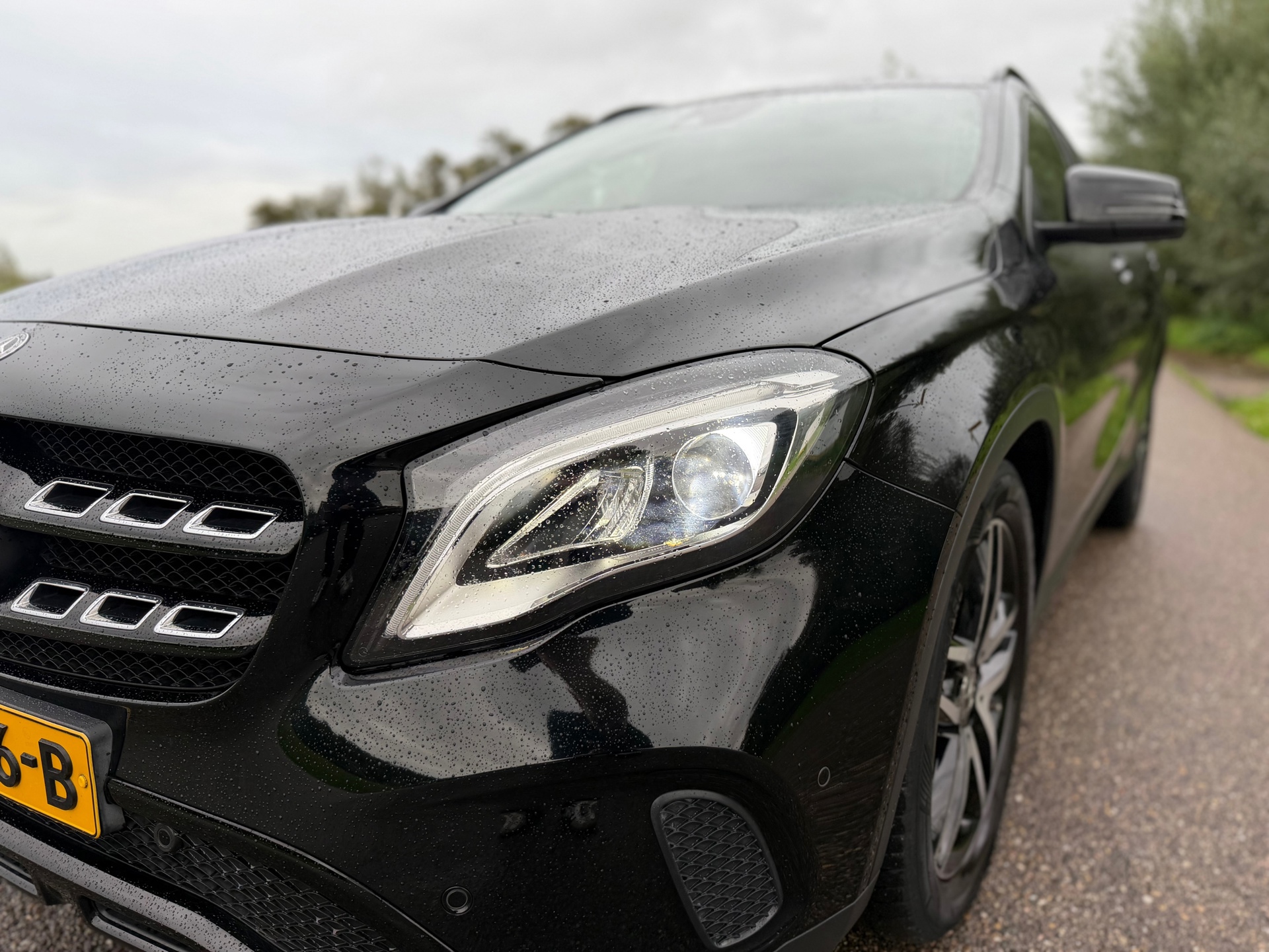 Mercedes-Benz GLA-klasse 180 Premium (2017), foto 29