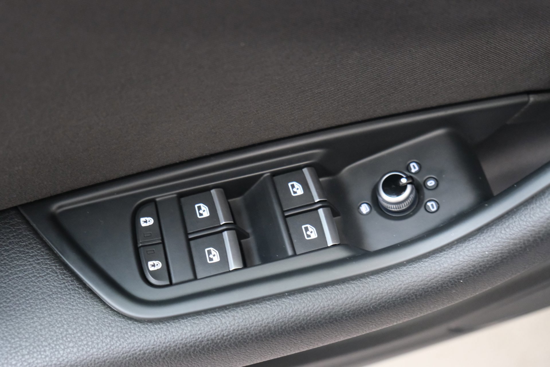Audi A4 Avant 35 TFSI Launch edition Business (2020), foto 15