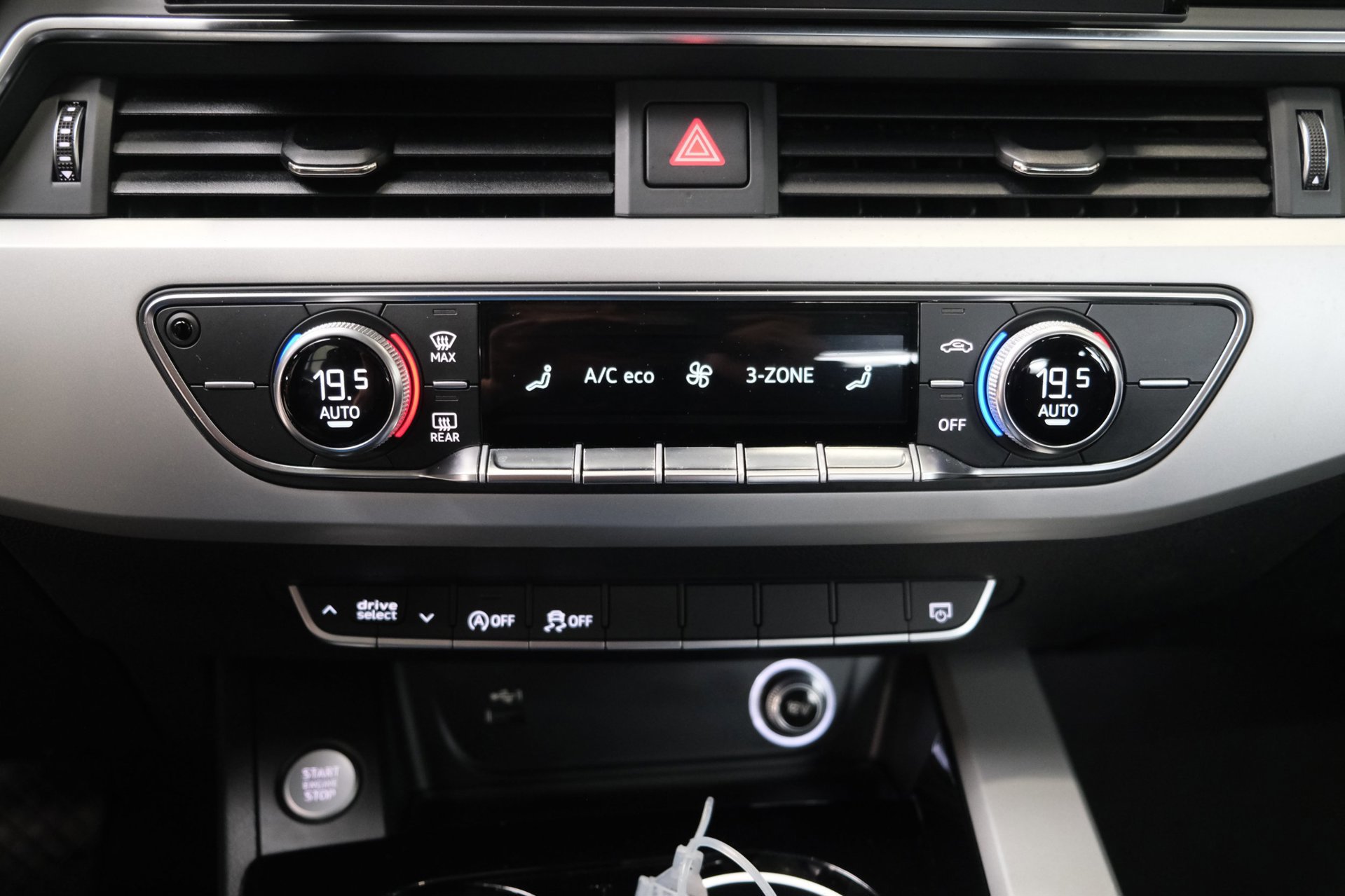 Audi A4 Avant 35 TFSI Launch edition Business (2020), foto 30